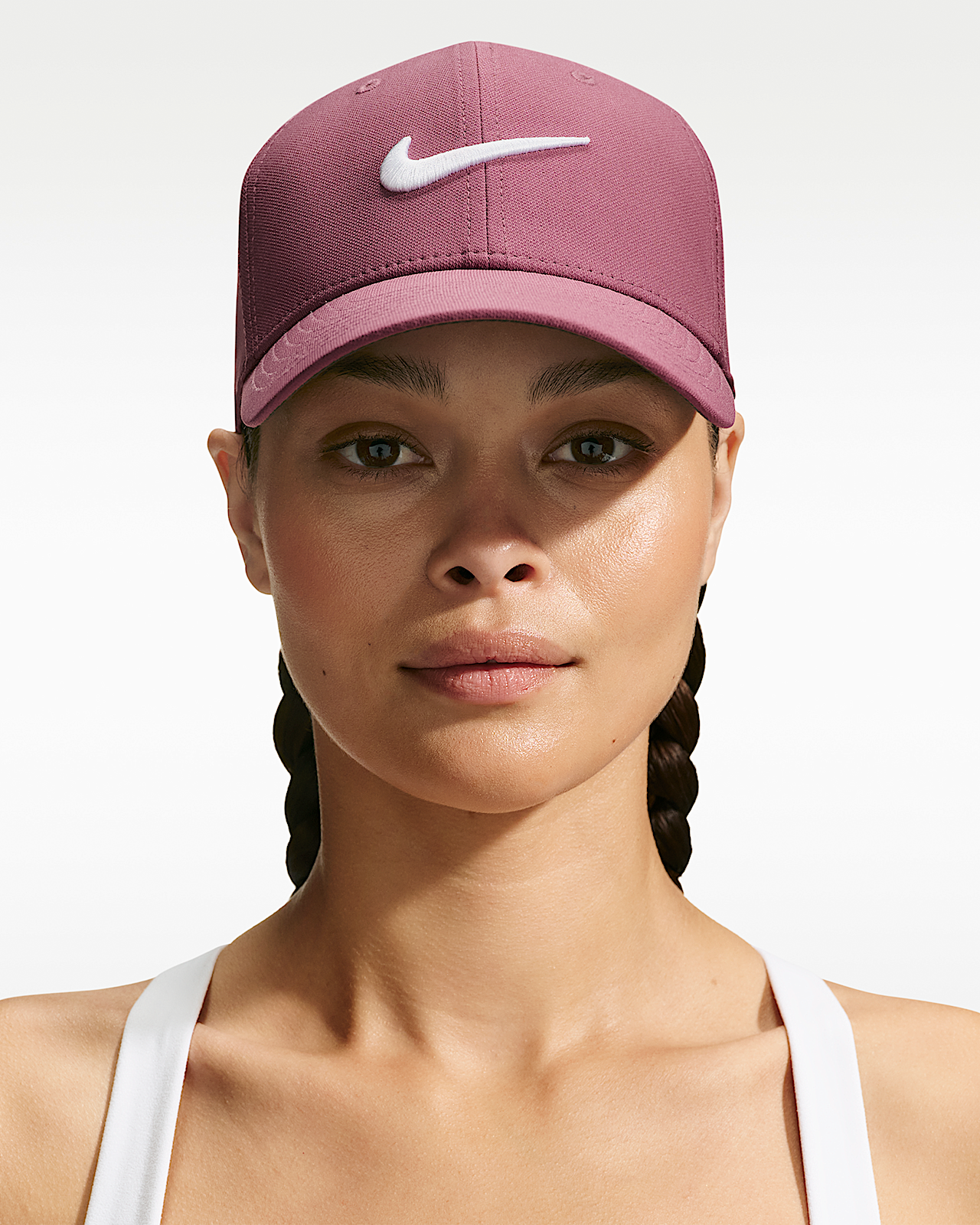 Женская кепка Nike Dri-FIT Club Structured Swoosh Cap