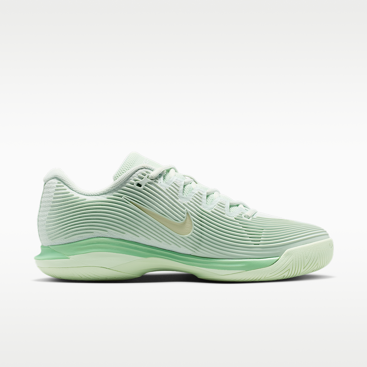 Nike  sneaker Barely Green/Steam/Sea Glass/Coconut Milk