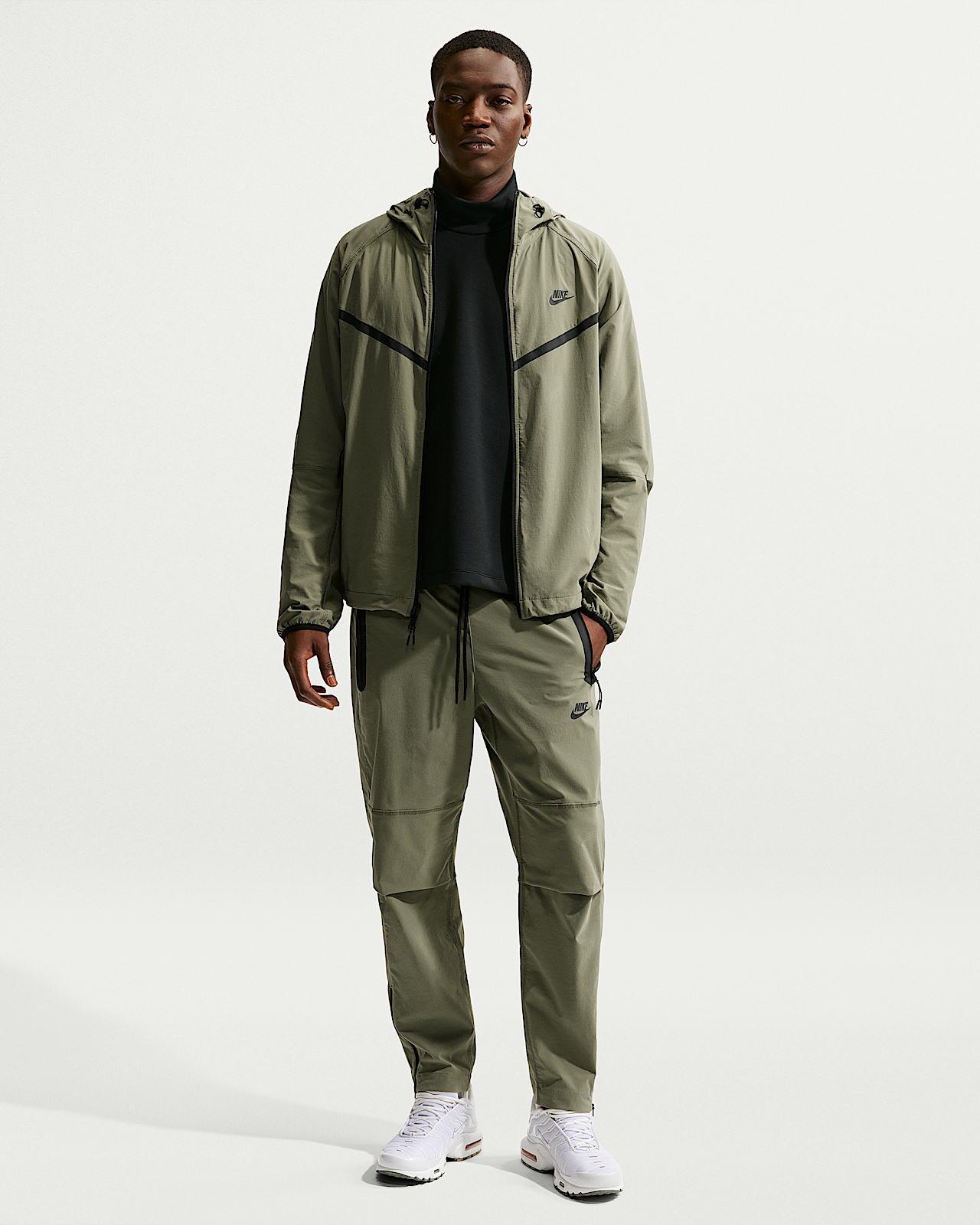 Мужские  Nike Tech Woven Pants