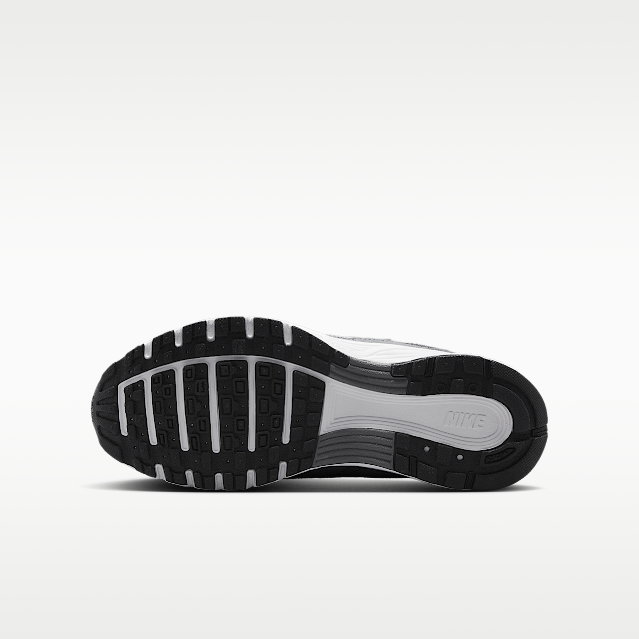 Nike P-6000 sneaker Wit/Metallic Cool Grey/Cool Grey/Zwart