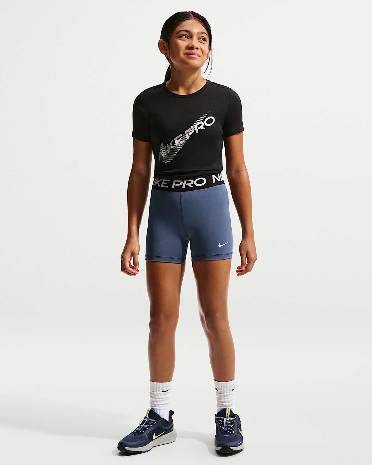 Детские шорты Nike Pro Girls' Shorts