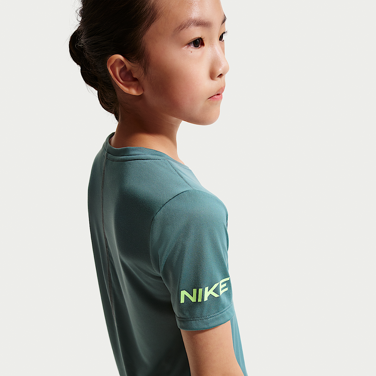 Nike  sneaker Mineral Slate/Light Liquid Lime