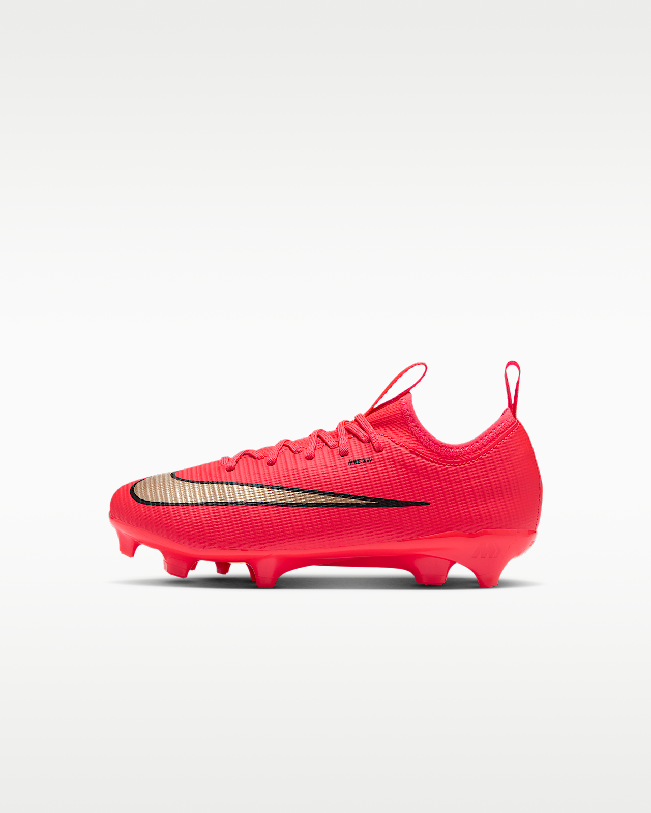 Детские  Nike Jr. Mercurial Vapor 17 Academy Little Kids' Multi-Ground Low-Top Soccer Cleats