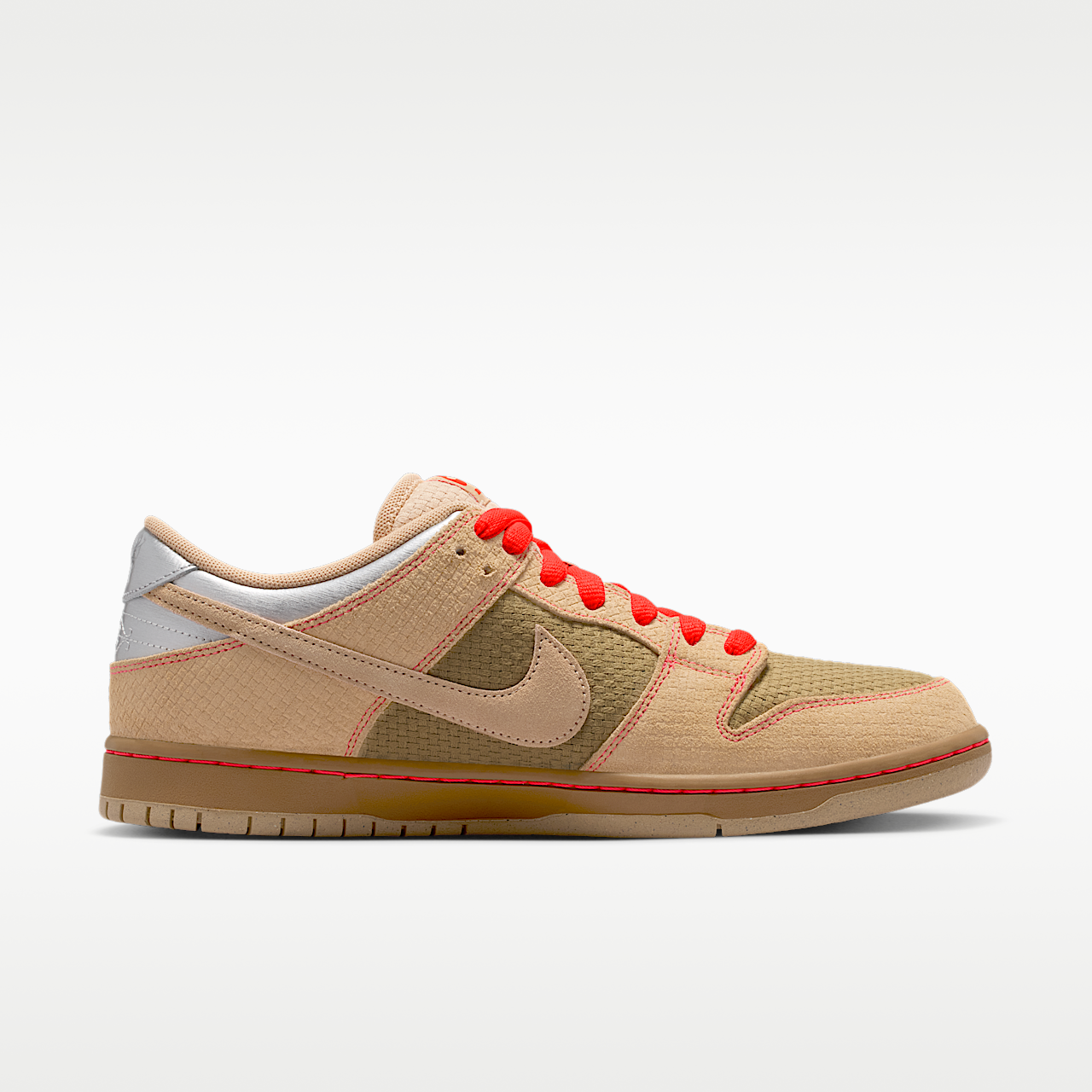 Nike Dunk Low sneaker Canvas/Parachute Beige/Bright Crimson/Vachetta Tan