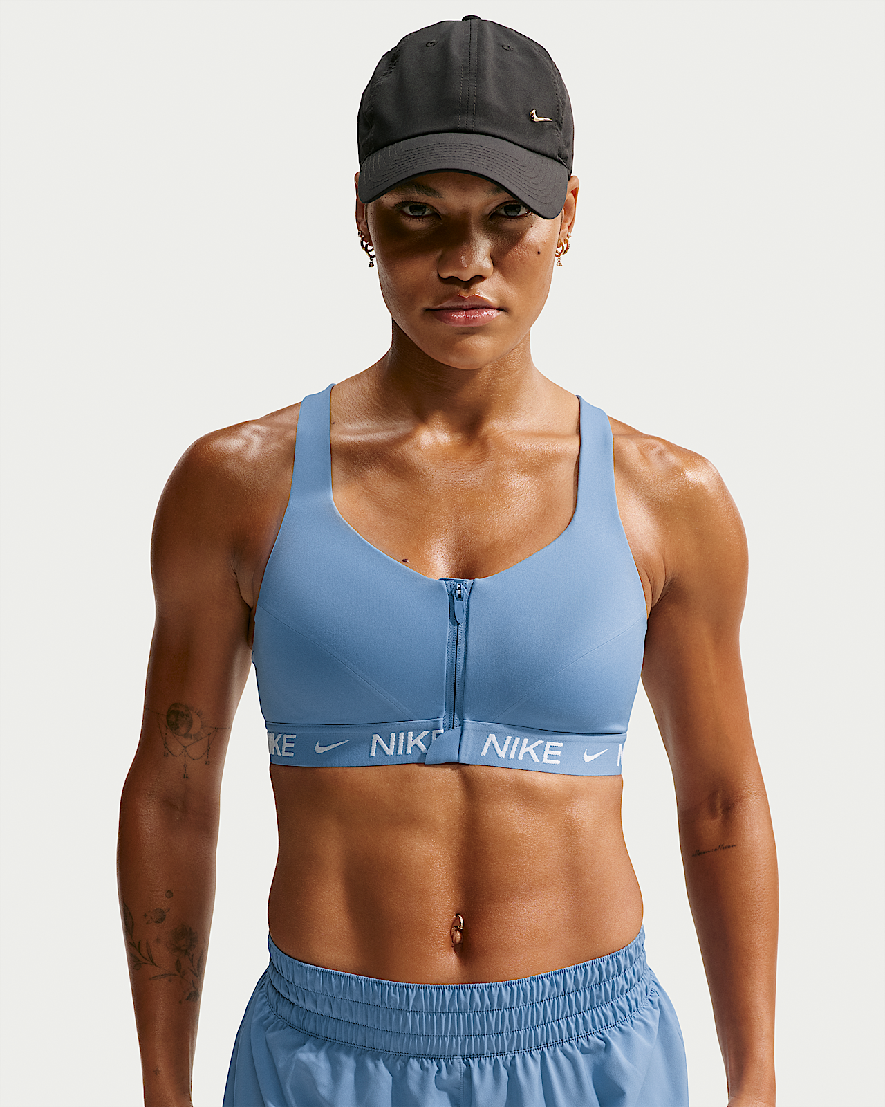 Женские  Nike Indy High Support Padded Front-Zip Sports Bra