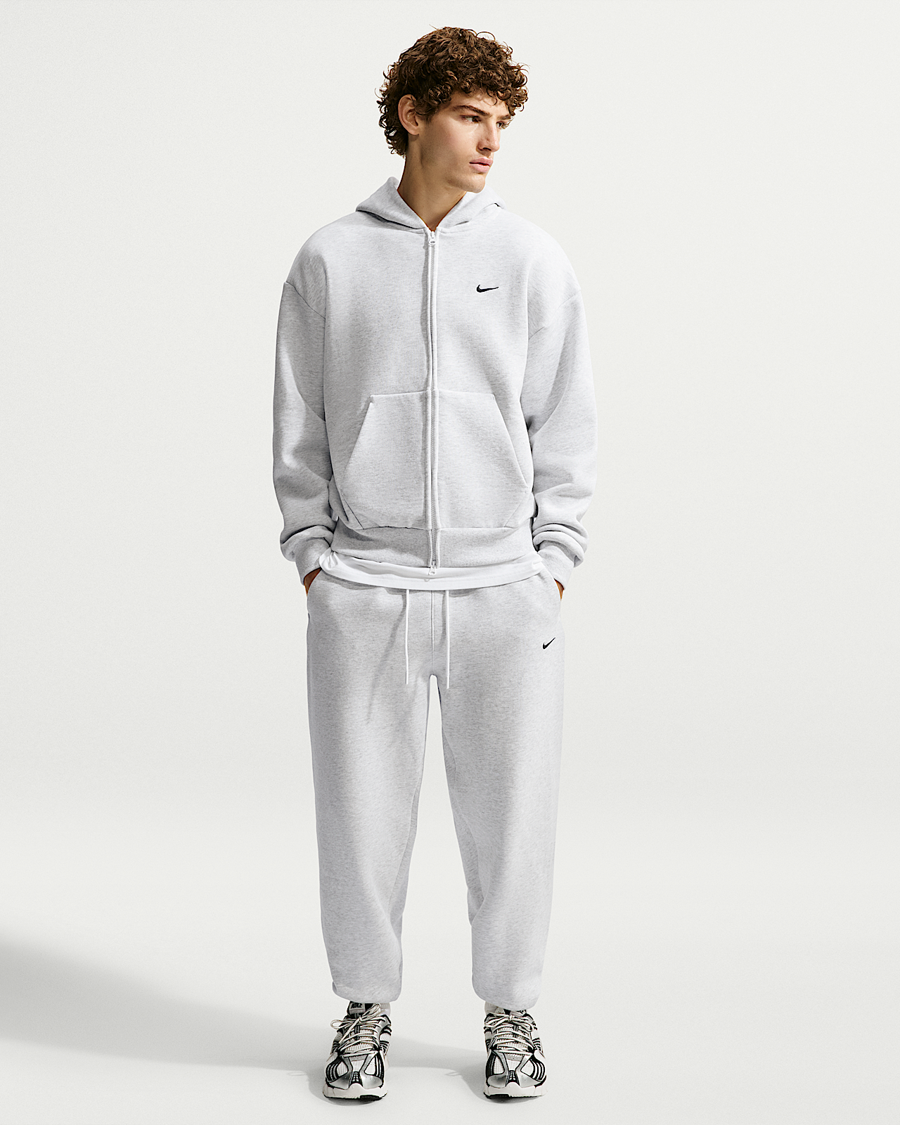 Мужские  Nike Solo Fleece Cuffed Pants