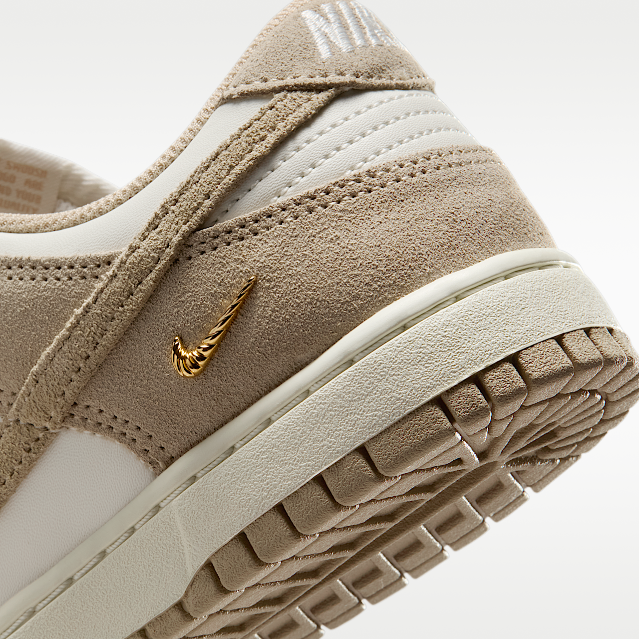 Nike Dunk Low sneaker Sail/Wit/Metallic Gold/Linen