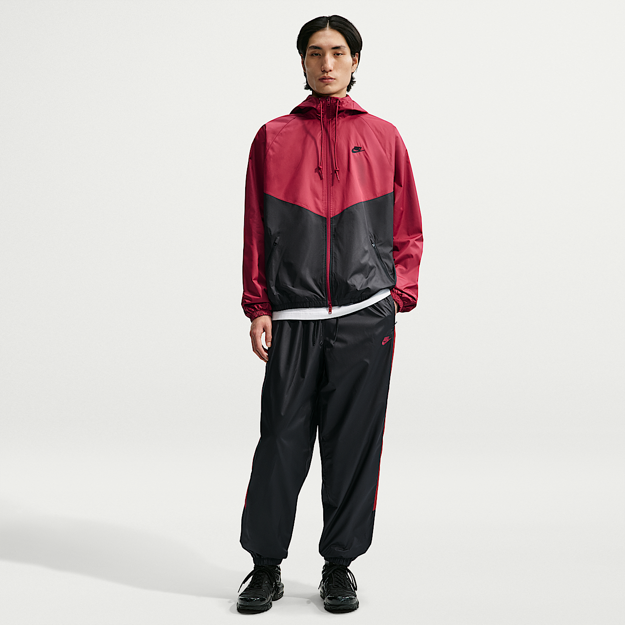 Nike Windrunner (Black/Team Crimson/Team Crimson)