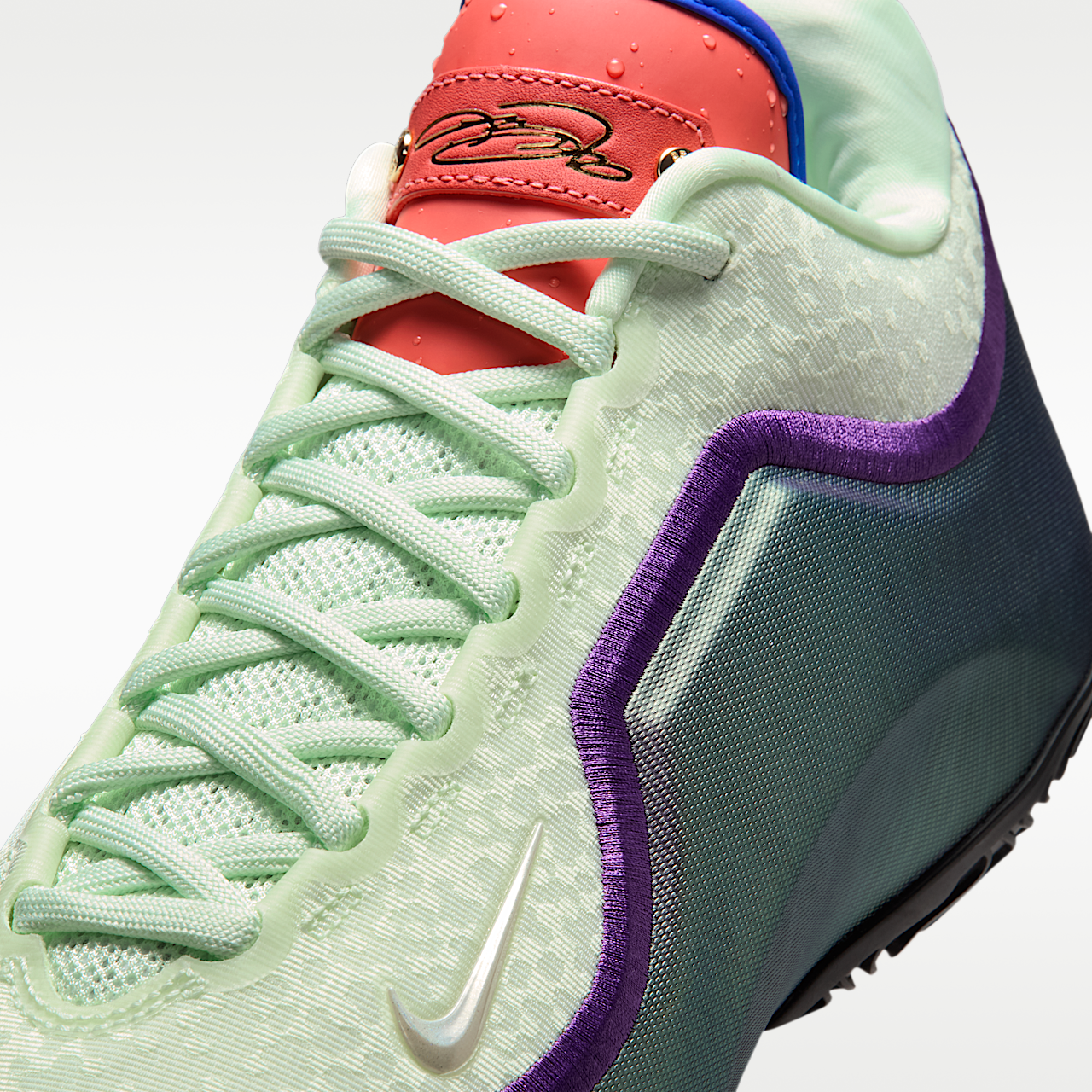 Nike LeBron sneaker Volt Tint/Zwart/Magic Ember/Meerkleurig