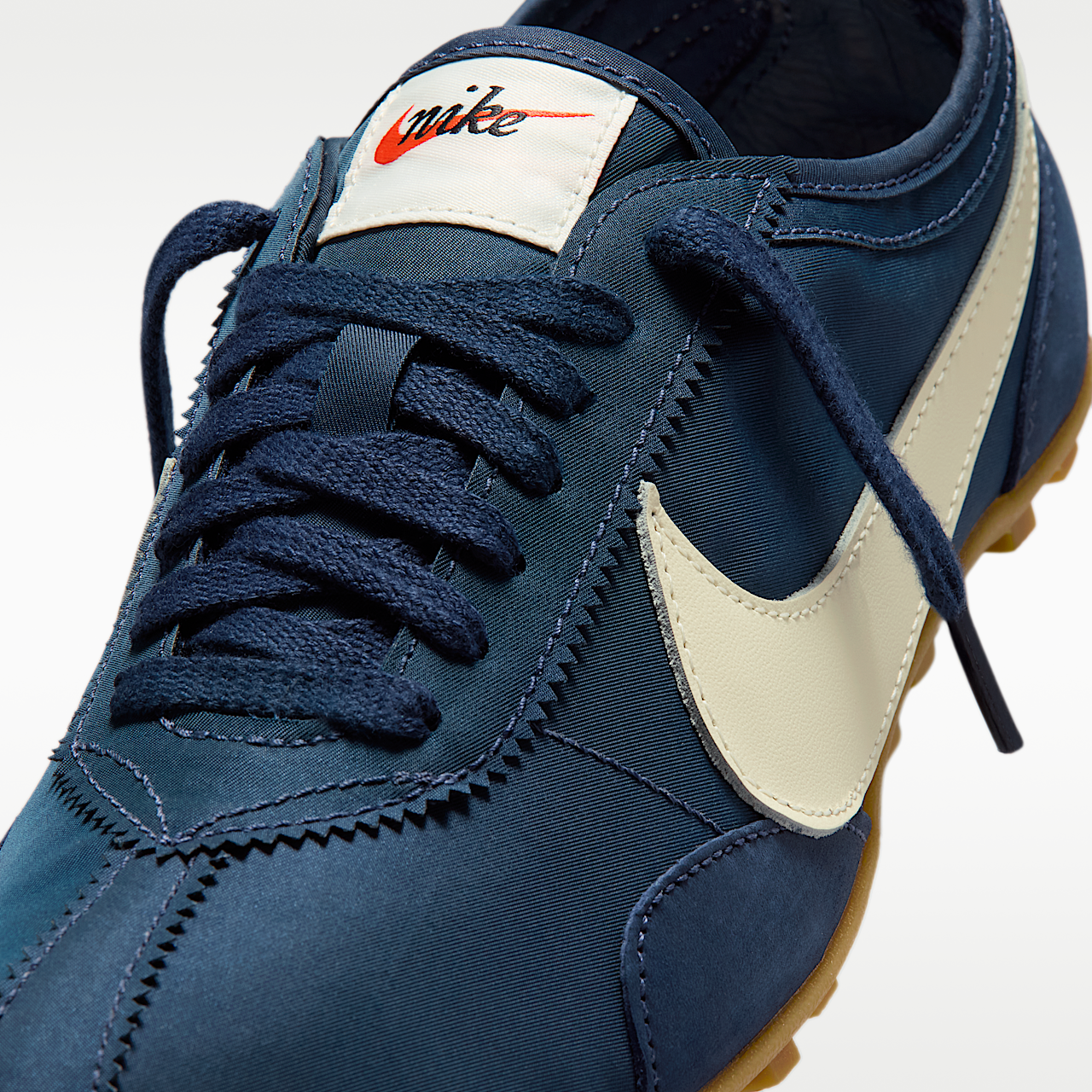Nike  sneaker Midnight Navy/Gum Light Brown/Soft Pearl