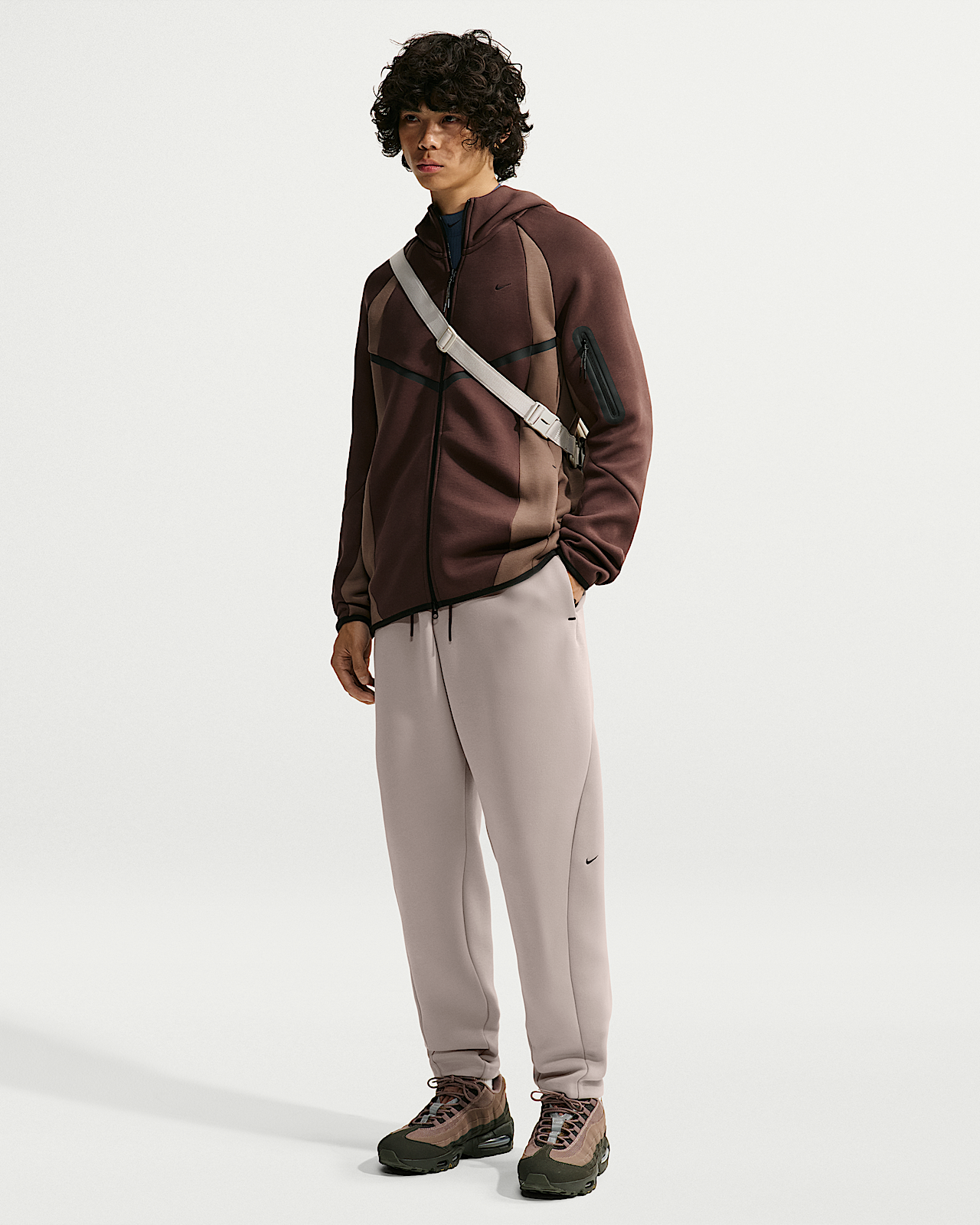 Мужские  Nike Tech Loose Fleece Pants