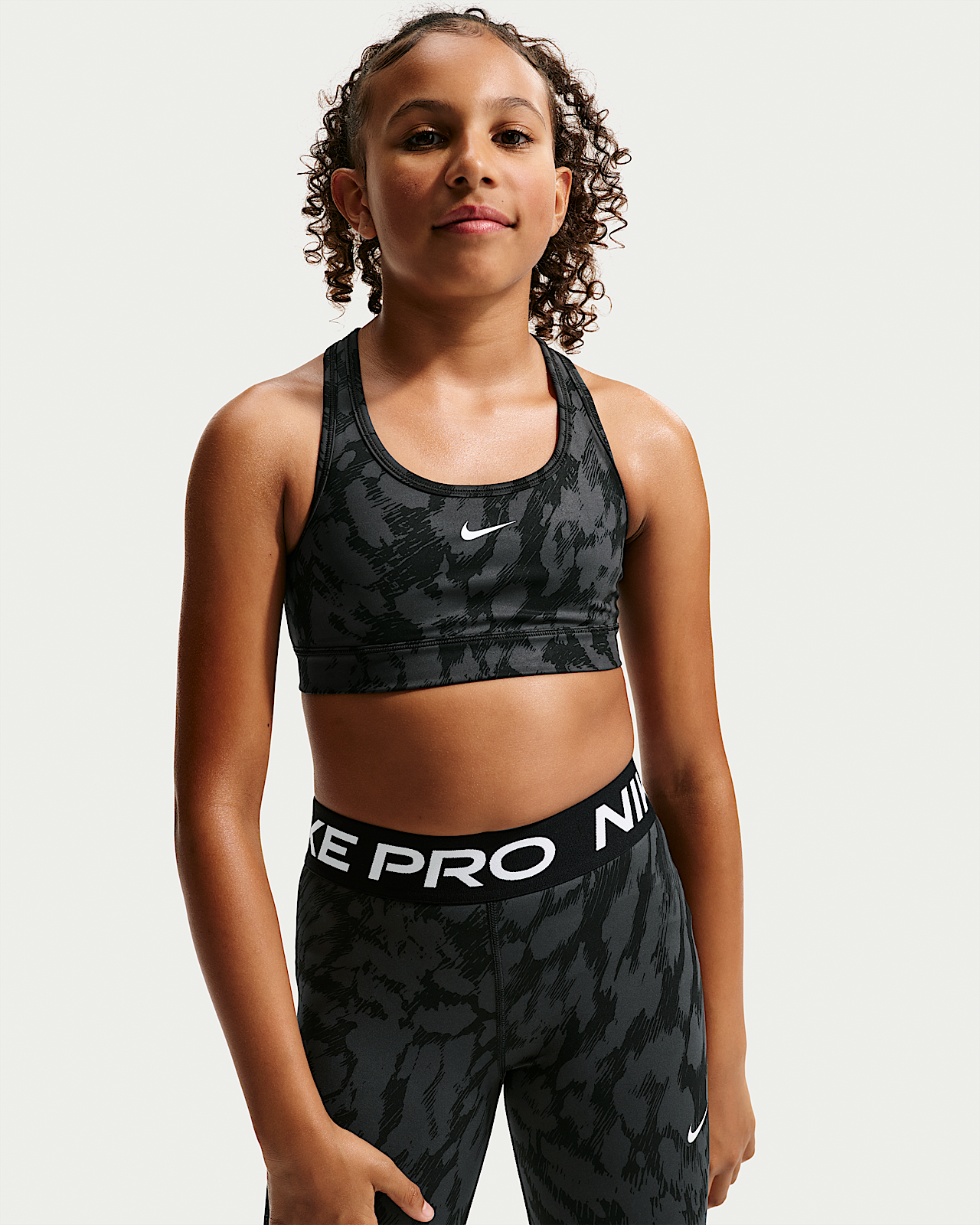 Детские  Nike Pro Big Kids' (Girls') Dri-FIT Sports Bra