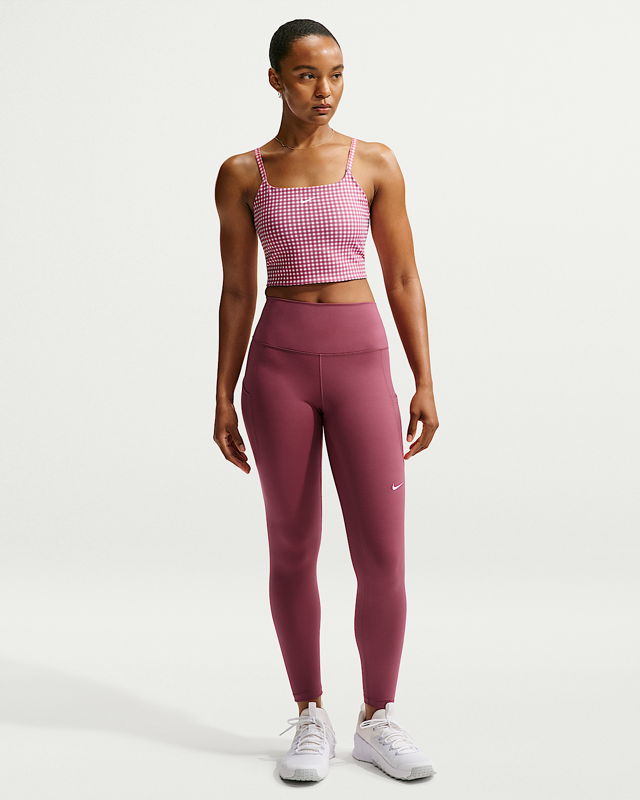 Женские тайтсы Nike One High-Waisted 7/8 Leggings with Pockets