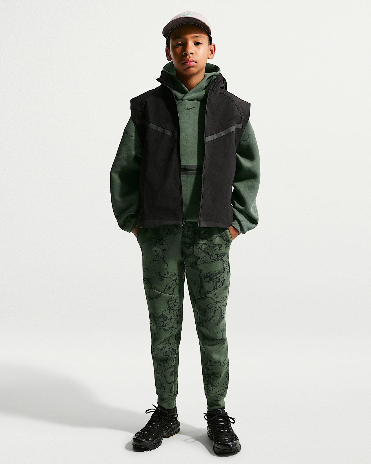 Детские спортивные штаны Nike Tech Fleece Big Kids' (Boys') Joggers