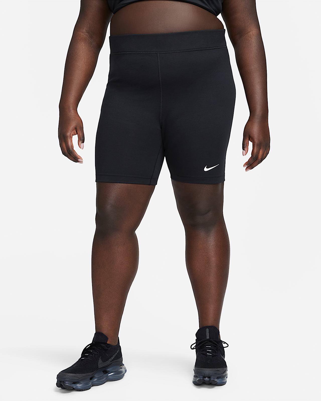 Женские шорты Nike Sportswear Classic High-Waisted 8" Biker Shorts (Plus Size)