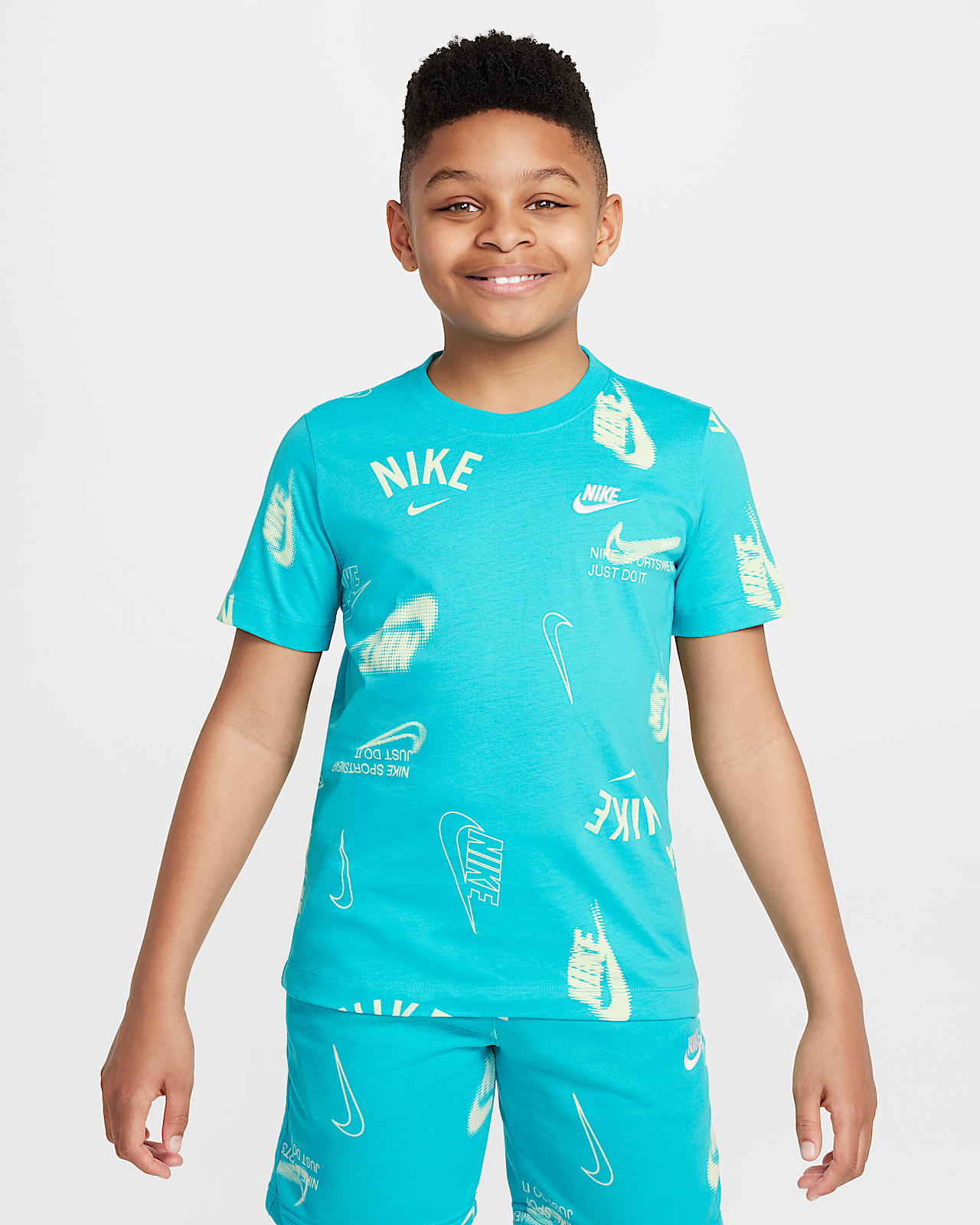 Детская футболка Nike Sportswear Big Kids'