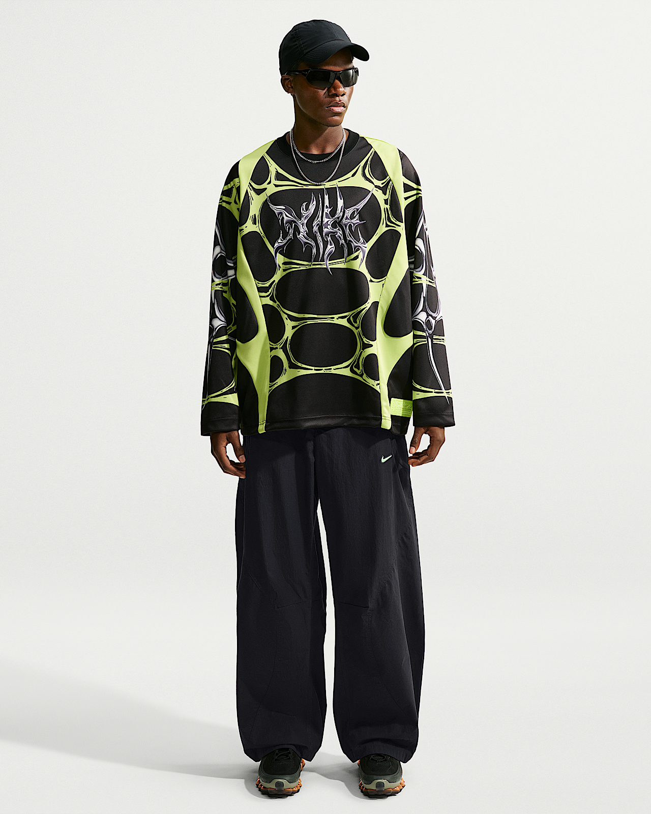 Мужские  Nike Project F.R.O.G. Woven Flow Pants