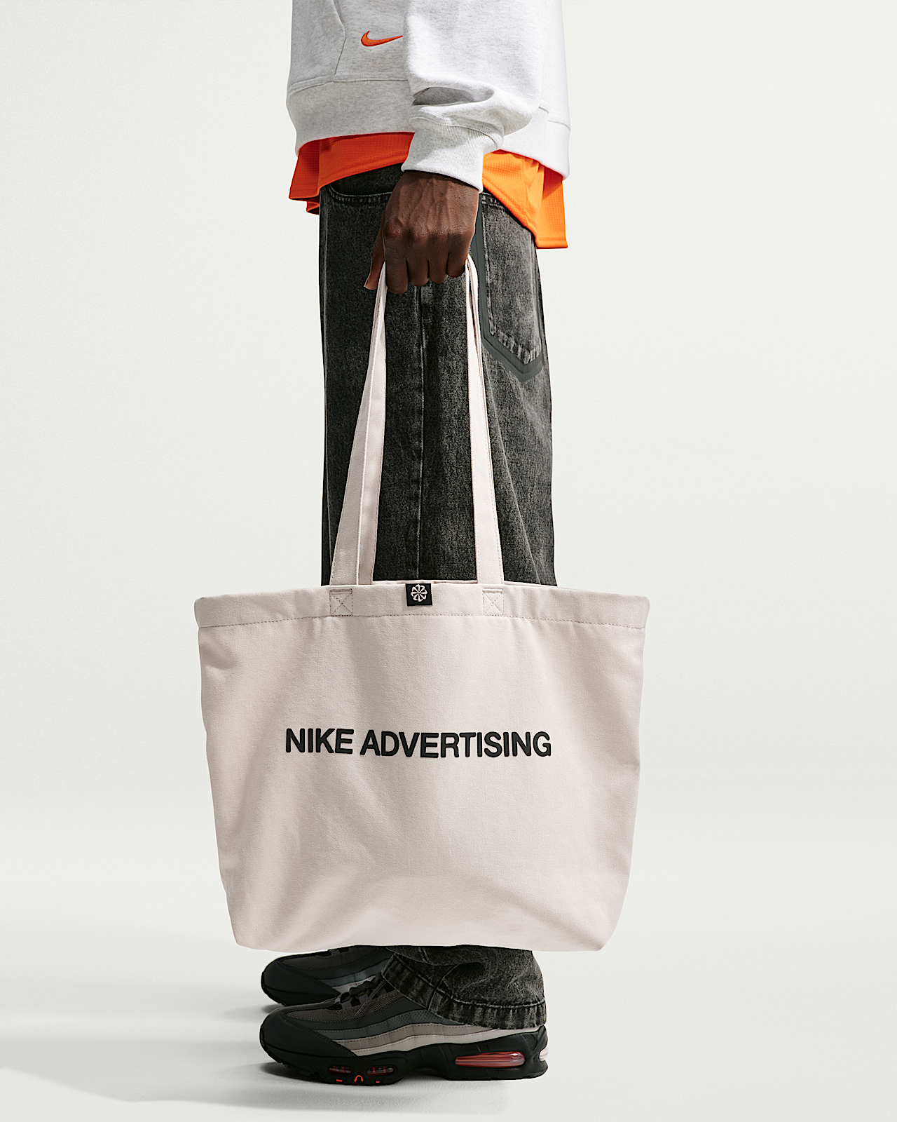 Женская сумка Nike Heritage "Your Message Here" Tote Bag (22L)