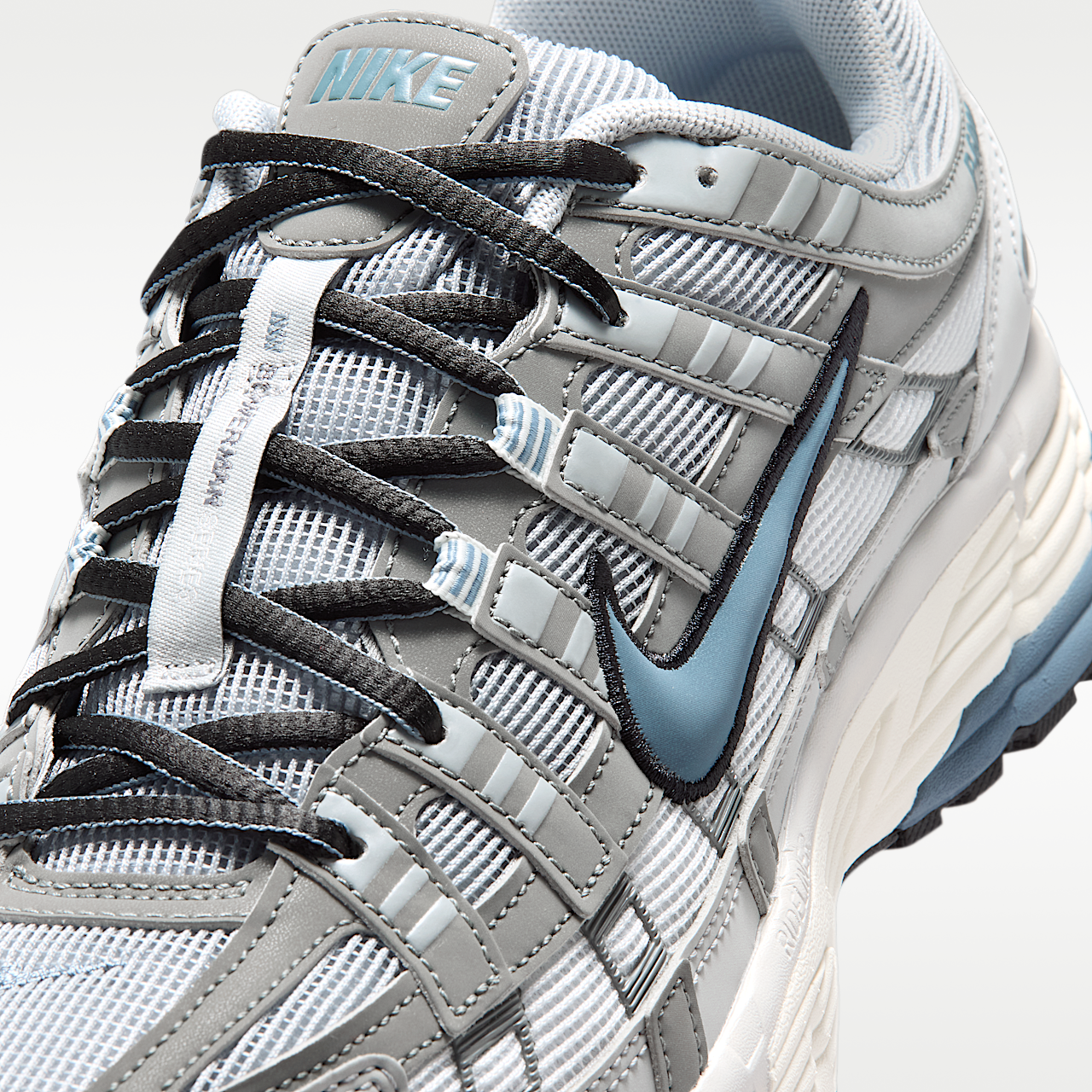 Nike P-6000 sneaker Light Smoke Grey/Smoke Grey/Photon Dust/Blue Graphite