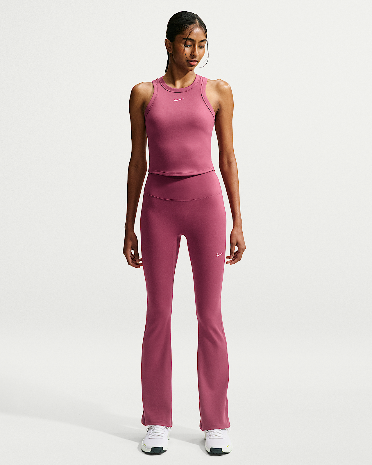 Женские тайтсы Nike One High-Waisted Flared Leggings