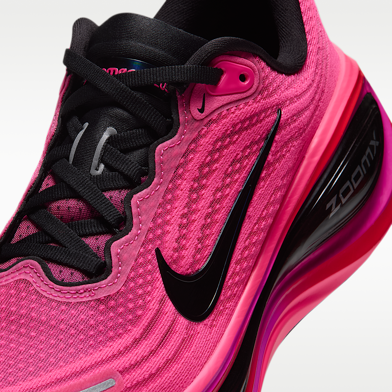Nike Vomero sneaker Zwart/Hyper Pink/Fuchsia Blast/Zwart