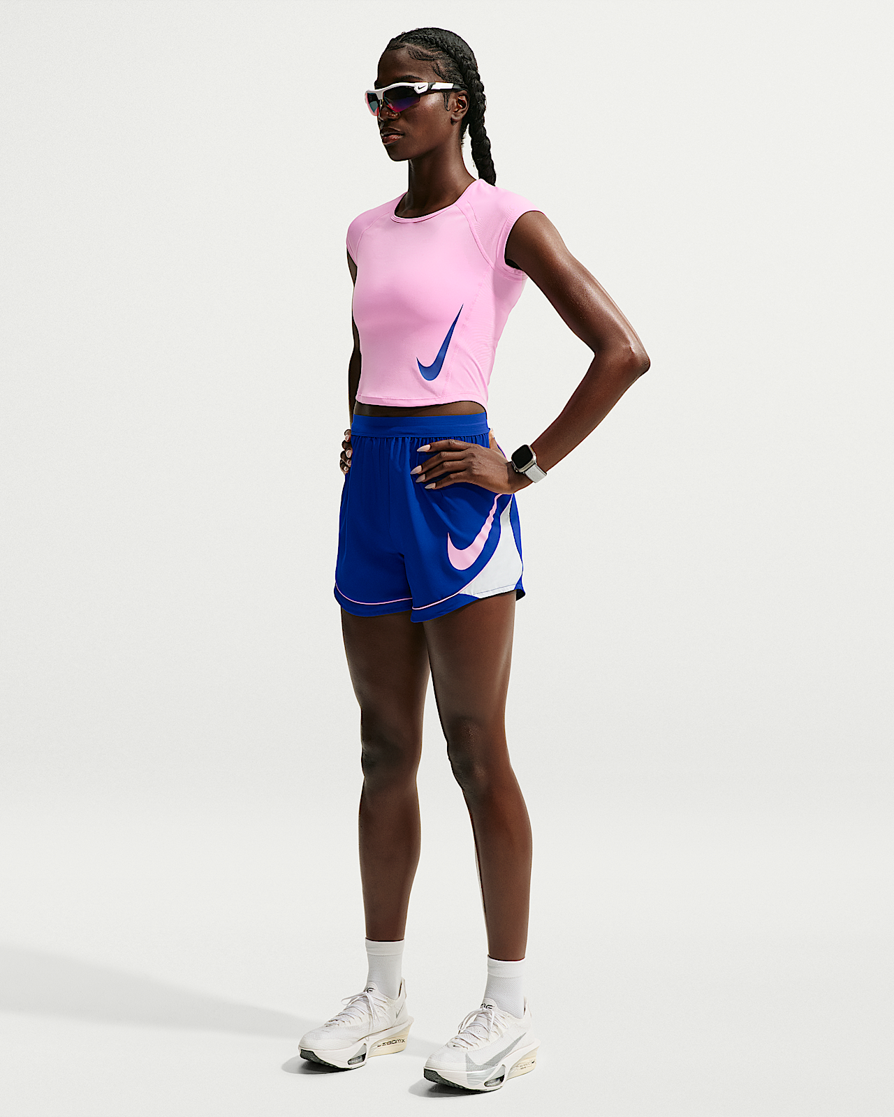 Женские шорты Nike Swoosh Dri-FIT Mid-Rise Unlined Shorts для бега
