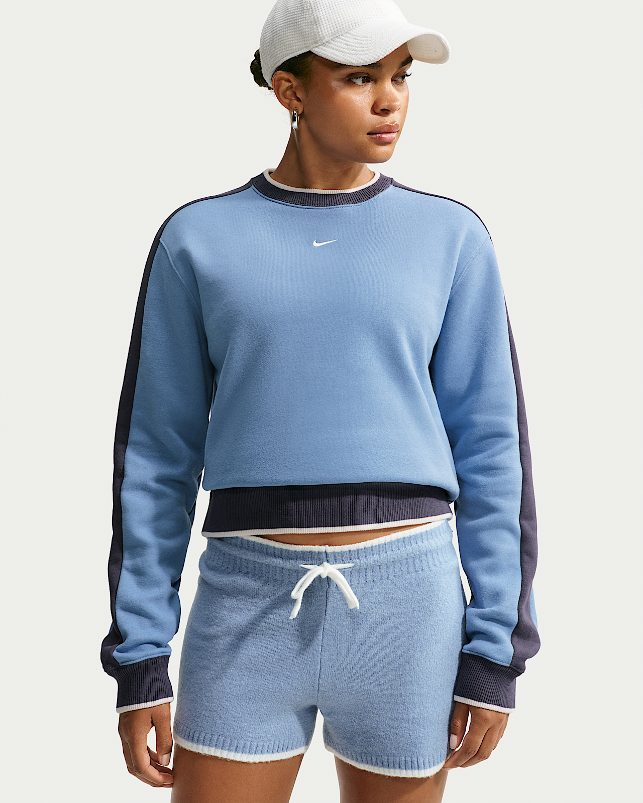 Женские  Nike Studio Fleece Medium Weight Crew