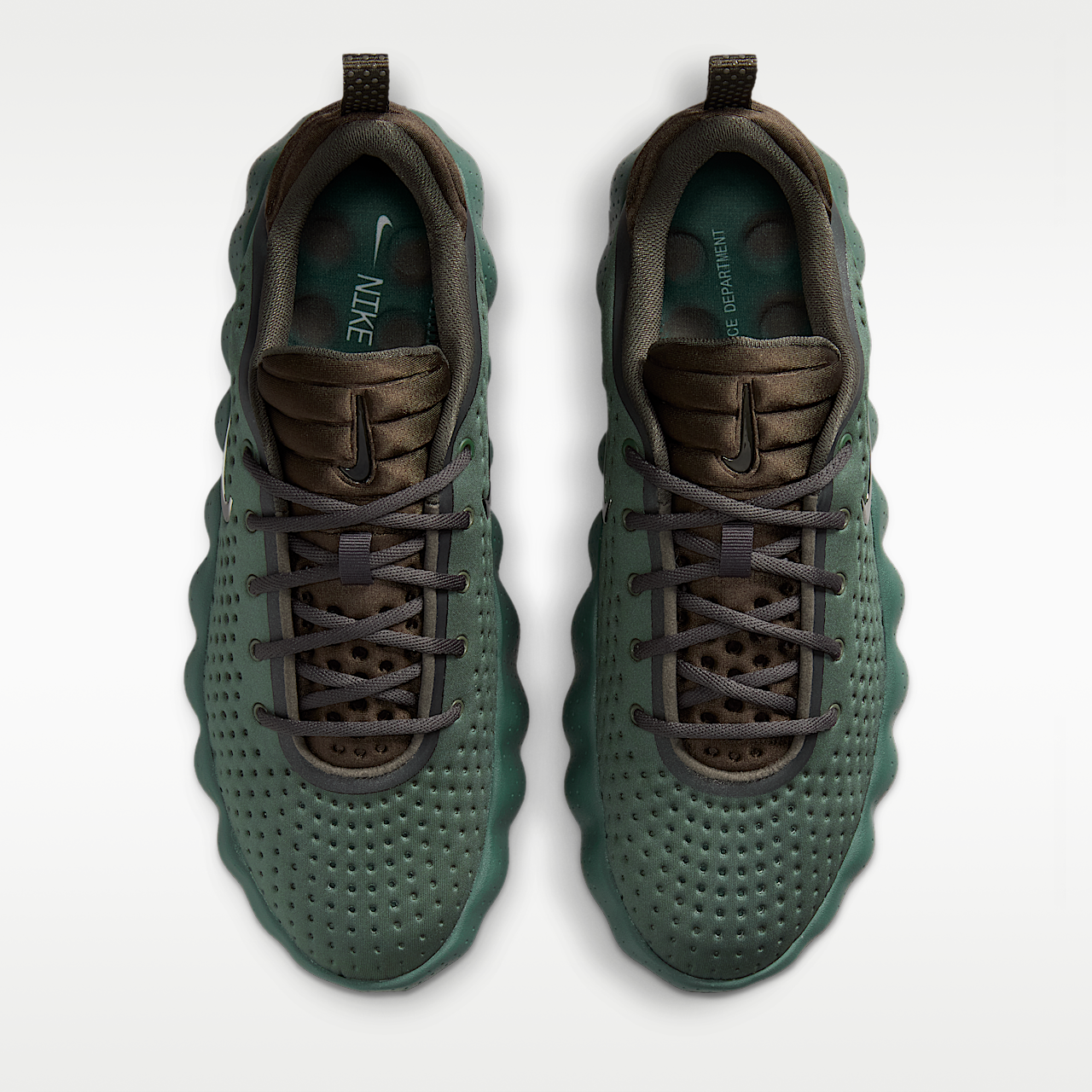 Nike  sneaker Camo Green/Newsprint/Phantom