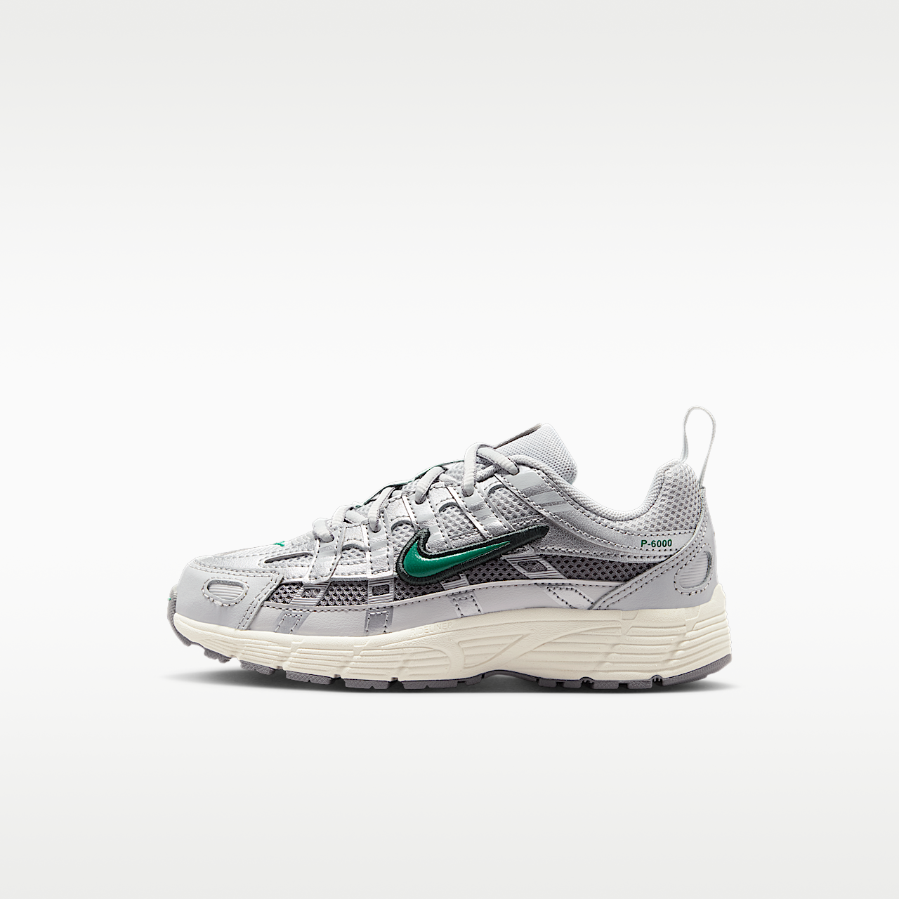 Nike P-6000 sneaker Grey Fog/Metallic Silver/Sail/Malachite