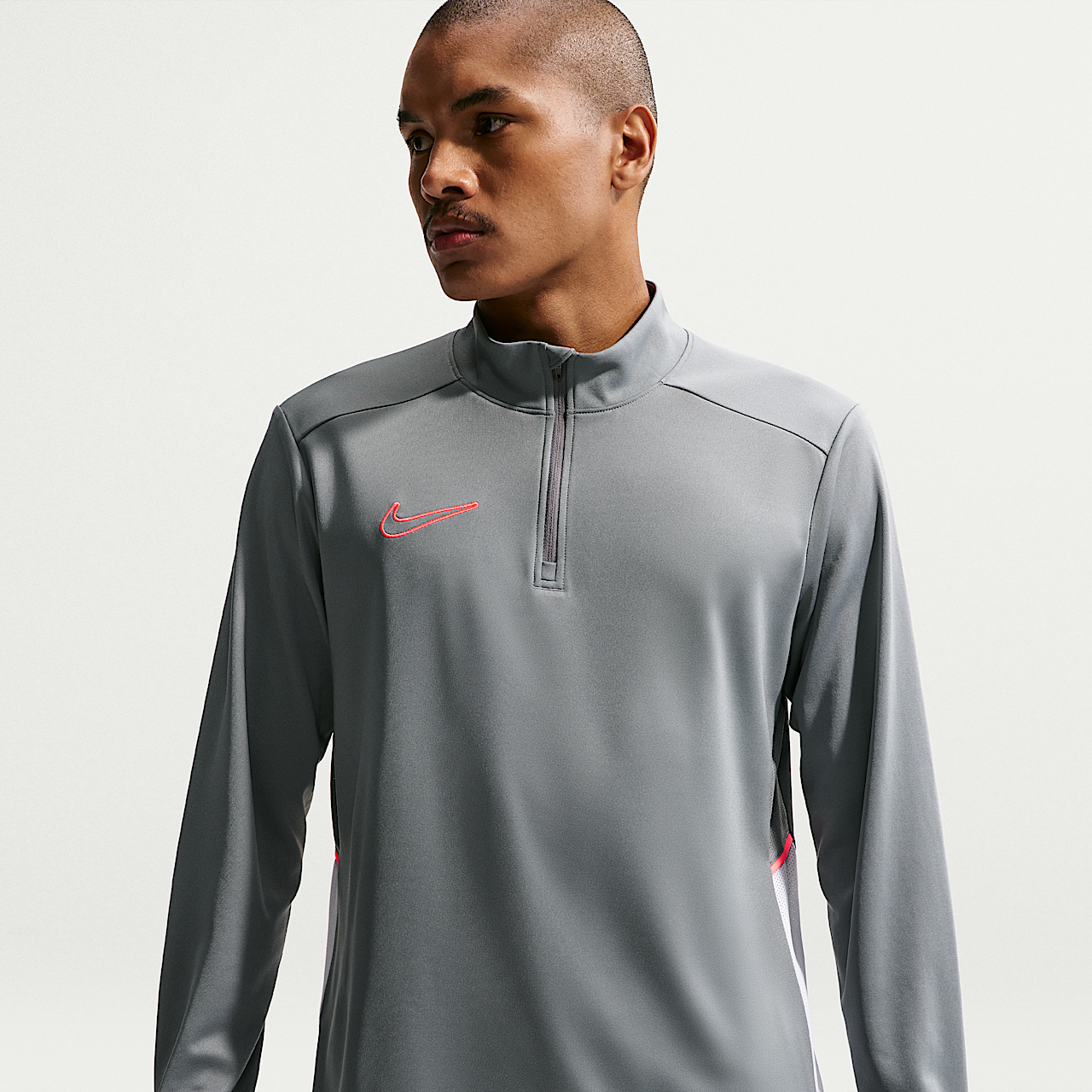 Nike Academy (Smoke Grey/White/Hot Punch/Hot Punch)