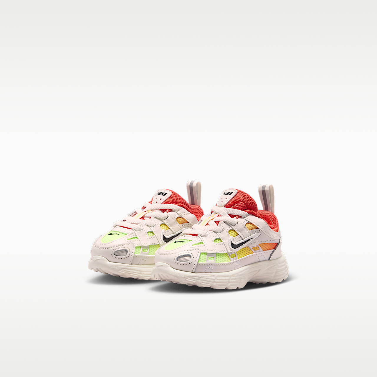 Nike P-6000 sneaker Sail/Cosmic Clay/Volt Ice/Zwart
