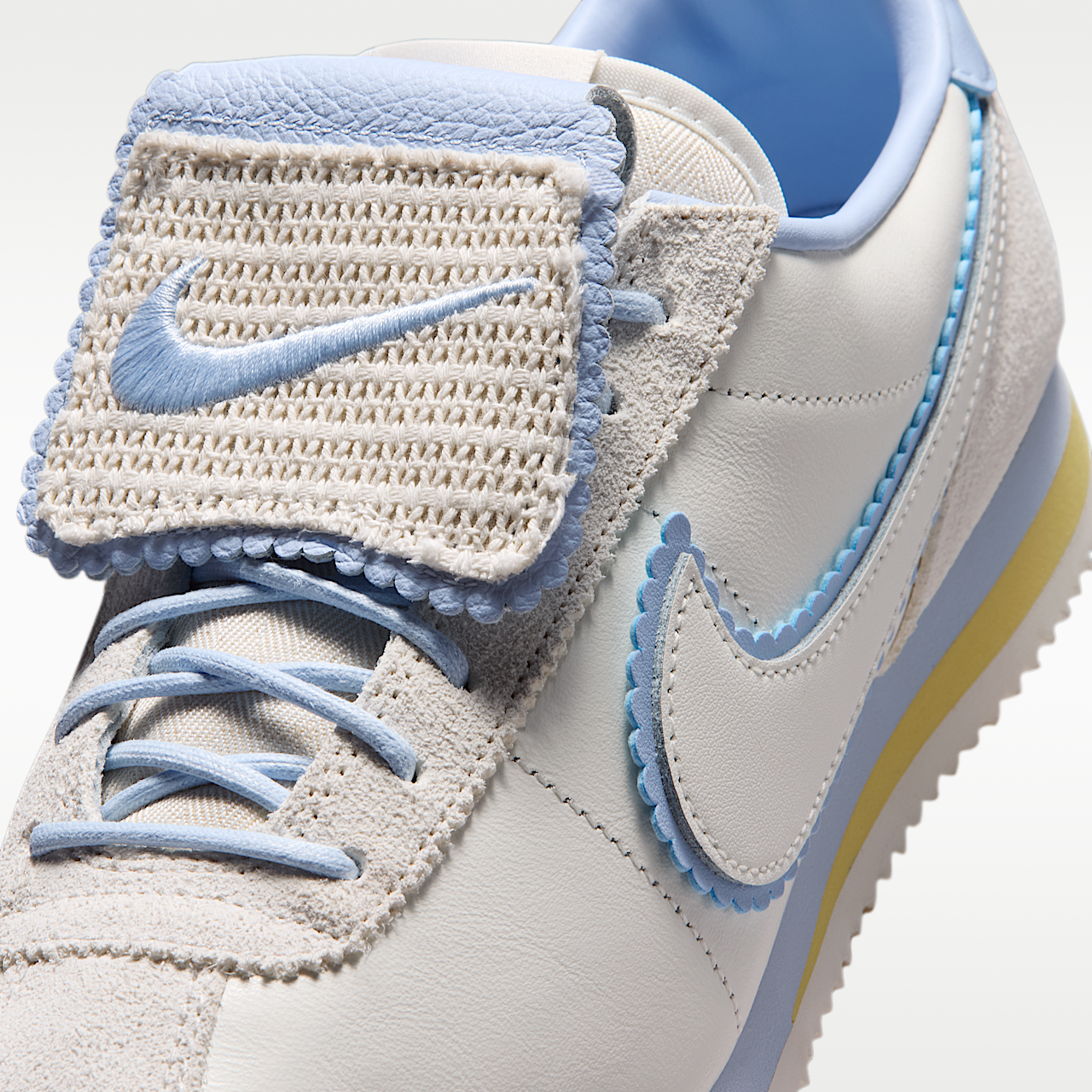 Nike Cortez sneaker Sail/Soft Yellow/Hydrogen Blue/Sail