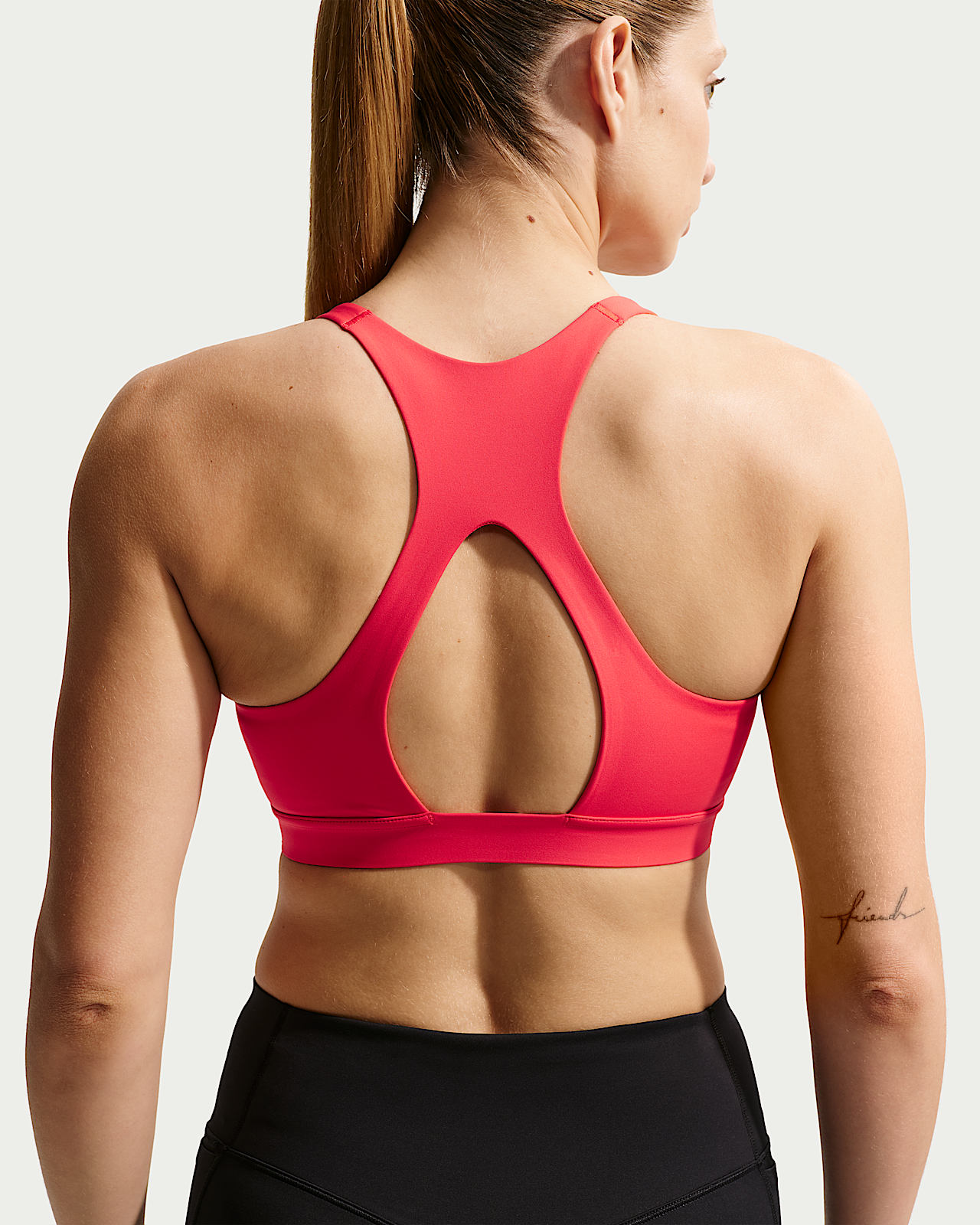 Женские  Nike Universa Medium-Support Padded Sport Bra