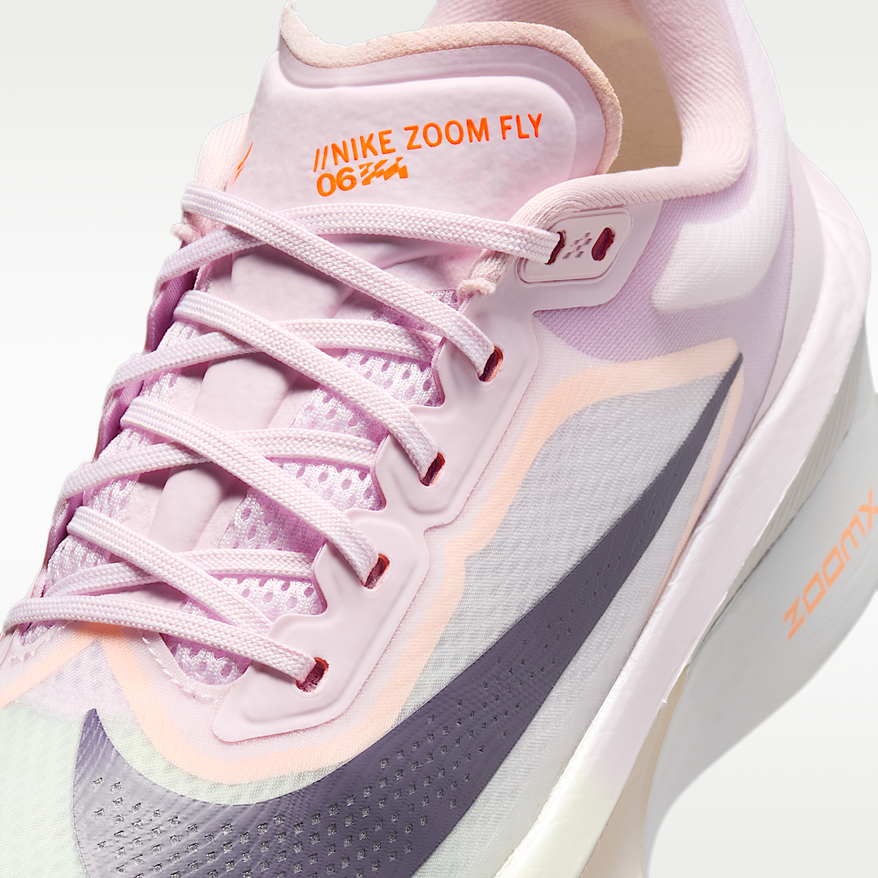 Nike  sneaker Bleached Lilac/Volt Tint/Hyper Crimson/Purple Dynasty