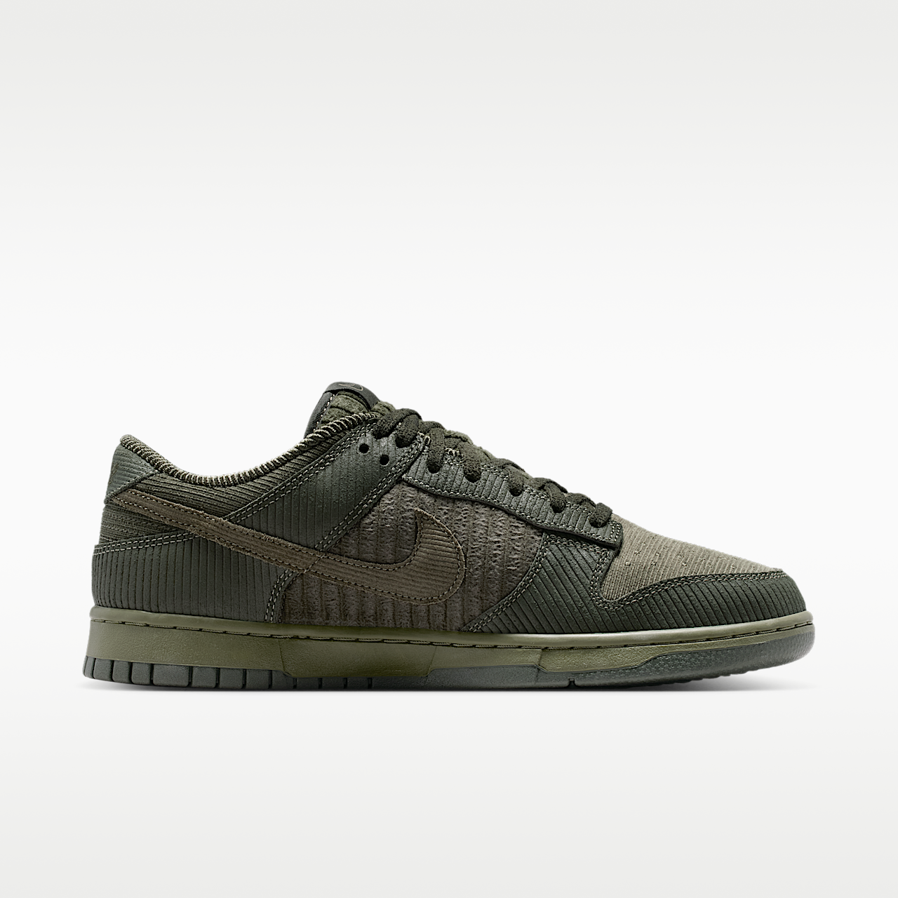 Nike Dunk Low sneaker Cargo Khaki/Medium Olive/Sequoia/Cargo Khaki