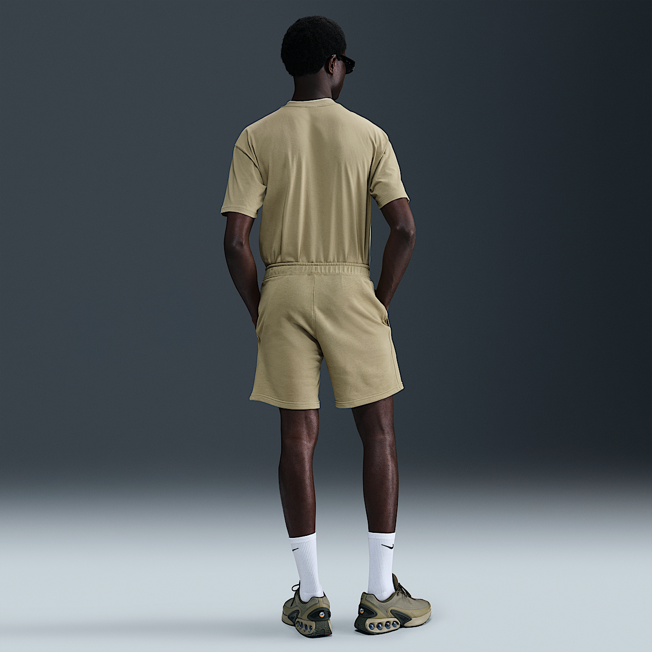 Nike  sneaker Neutral Olive/Olive Aura