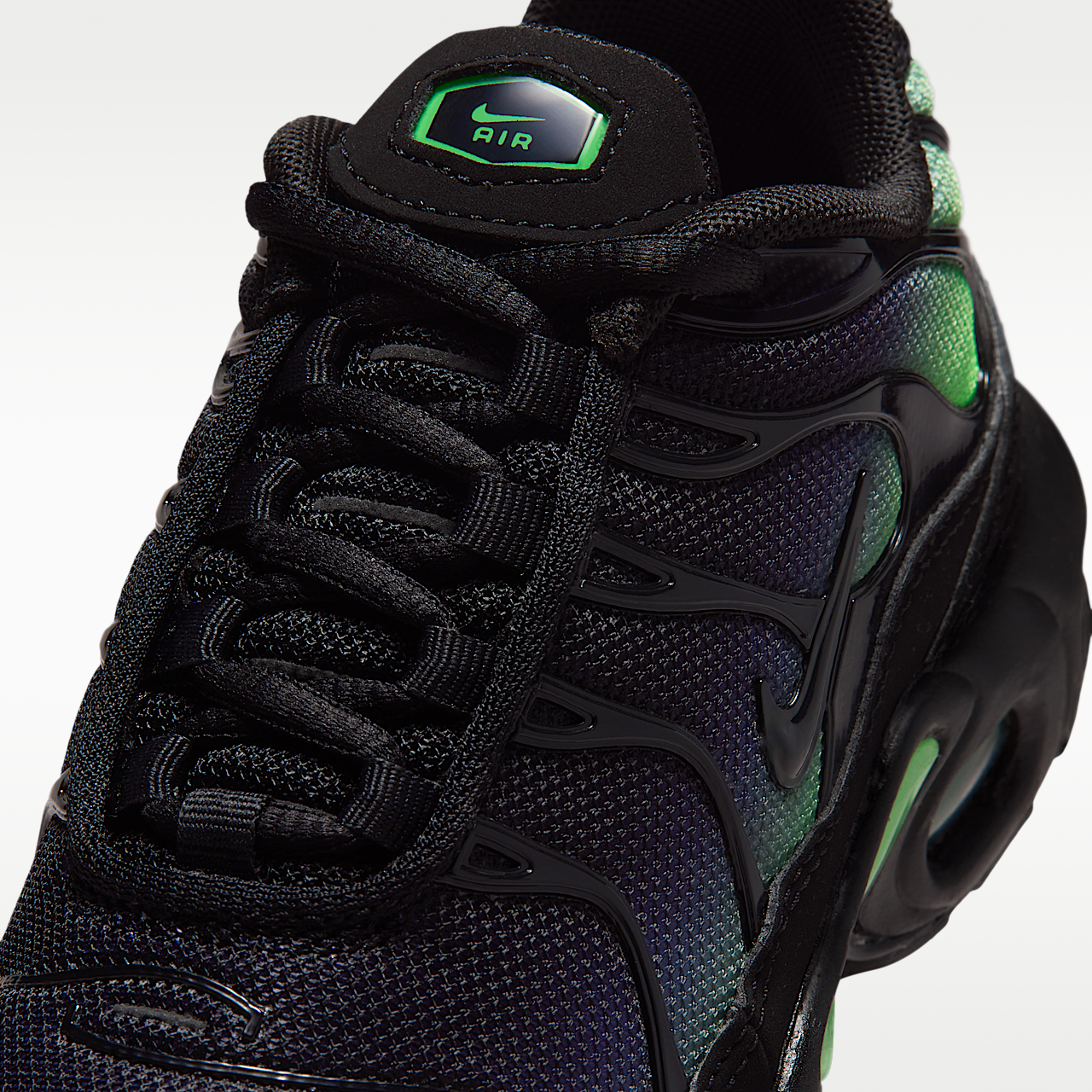 Nike Air Max Plus sneaker Zwart/Illusion Green/Zwart
