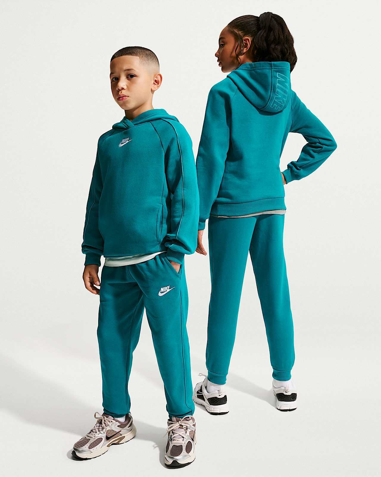 Детский спортивный костюм Nike Sportswear Club Fleece Big Kids' Hooded Tracksuit