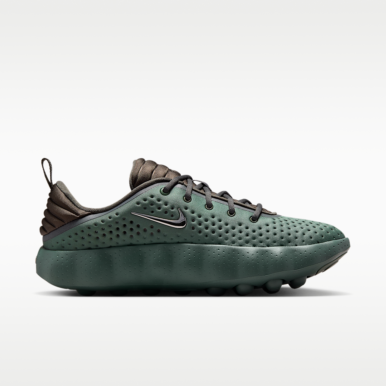 Nike  sneaker Camo Green/Newsprint/Phantom