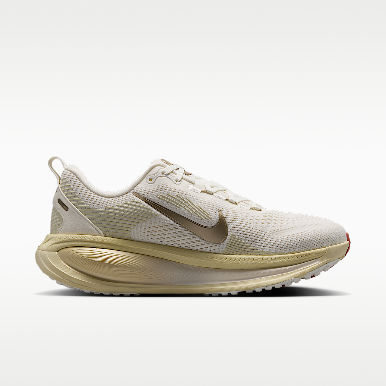 Nike Vomero sneaker Sail/Light Khaki/Filbert/Metallic Gold Grain