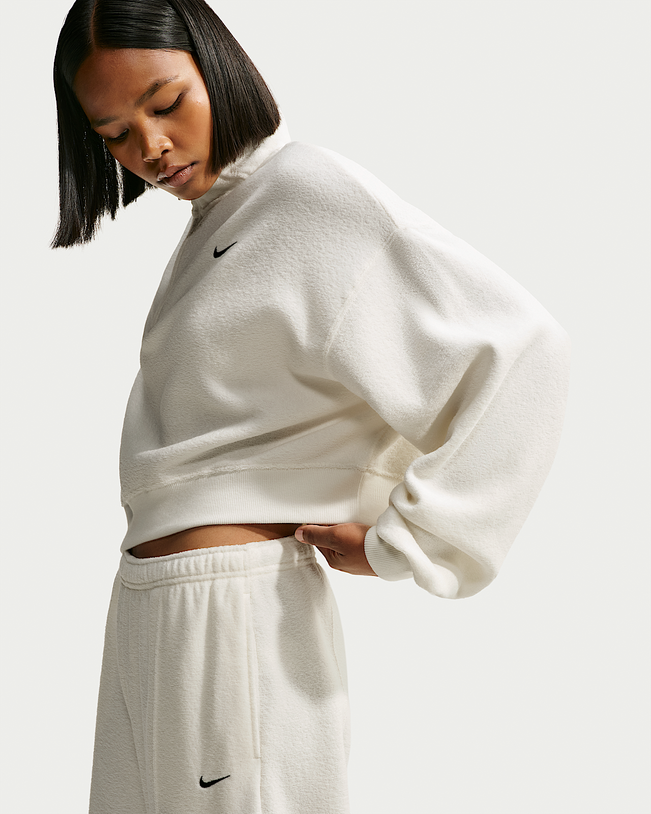 Женские  Nike Studio Fleece Plush Oversized 1/4-Zip Cropped Top