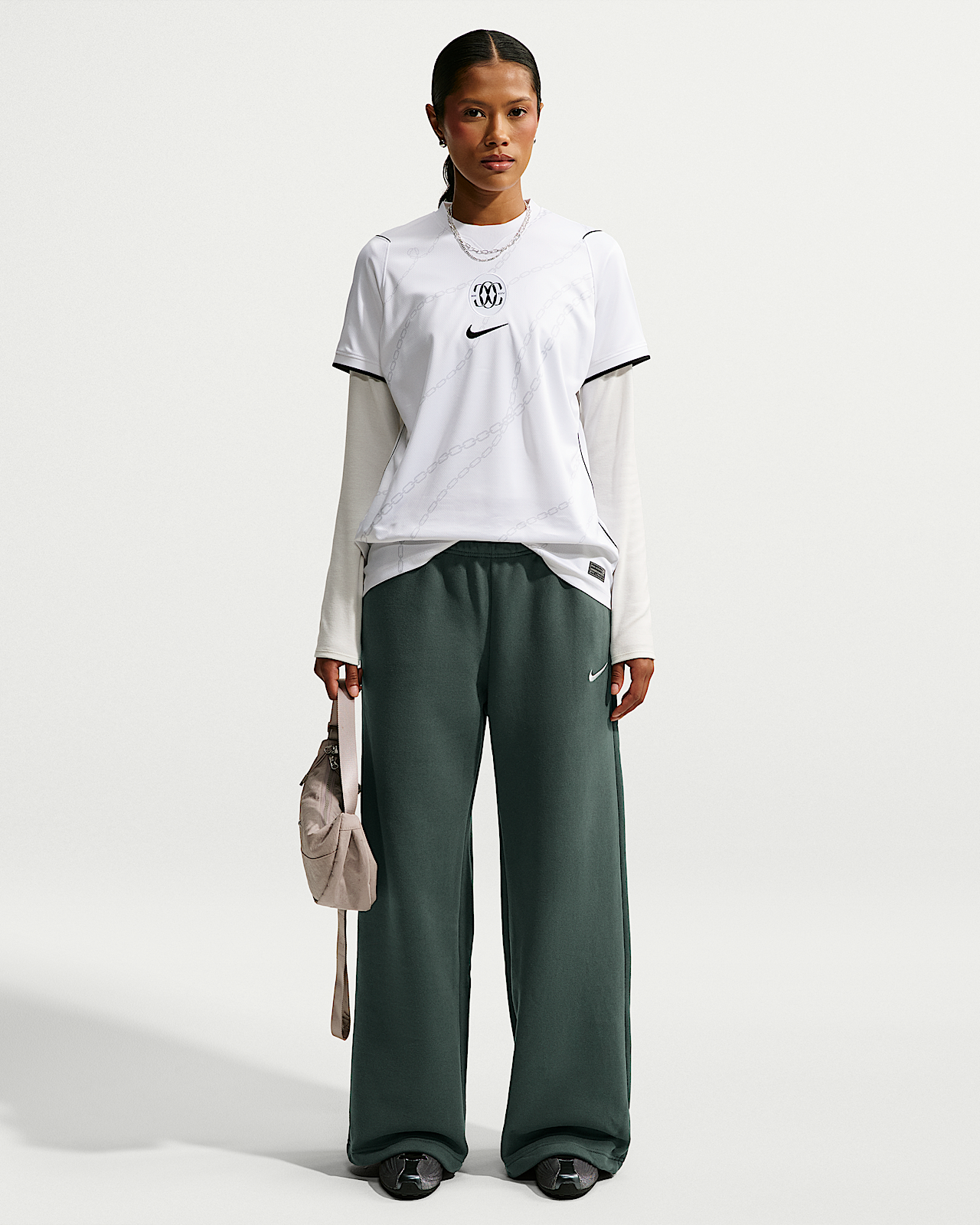 Женские  Nike Studio Fleece Medium Weight Mid-Rise Wide-Leg Pants
