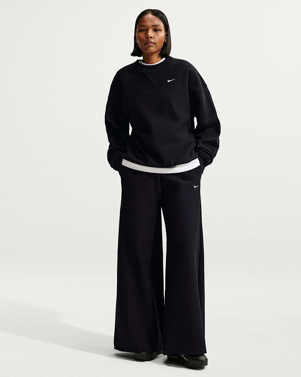 Женские  Nike Studio Fleece Heavyweight Mid-Rise Wide-Leg Pants