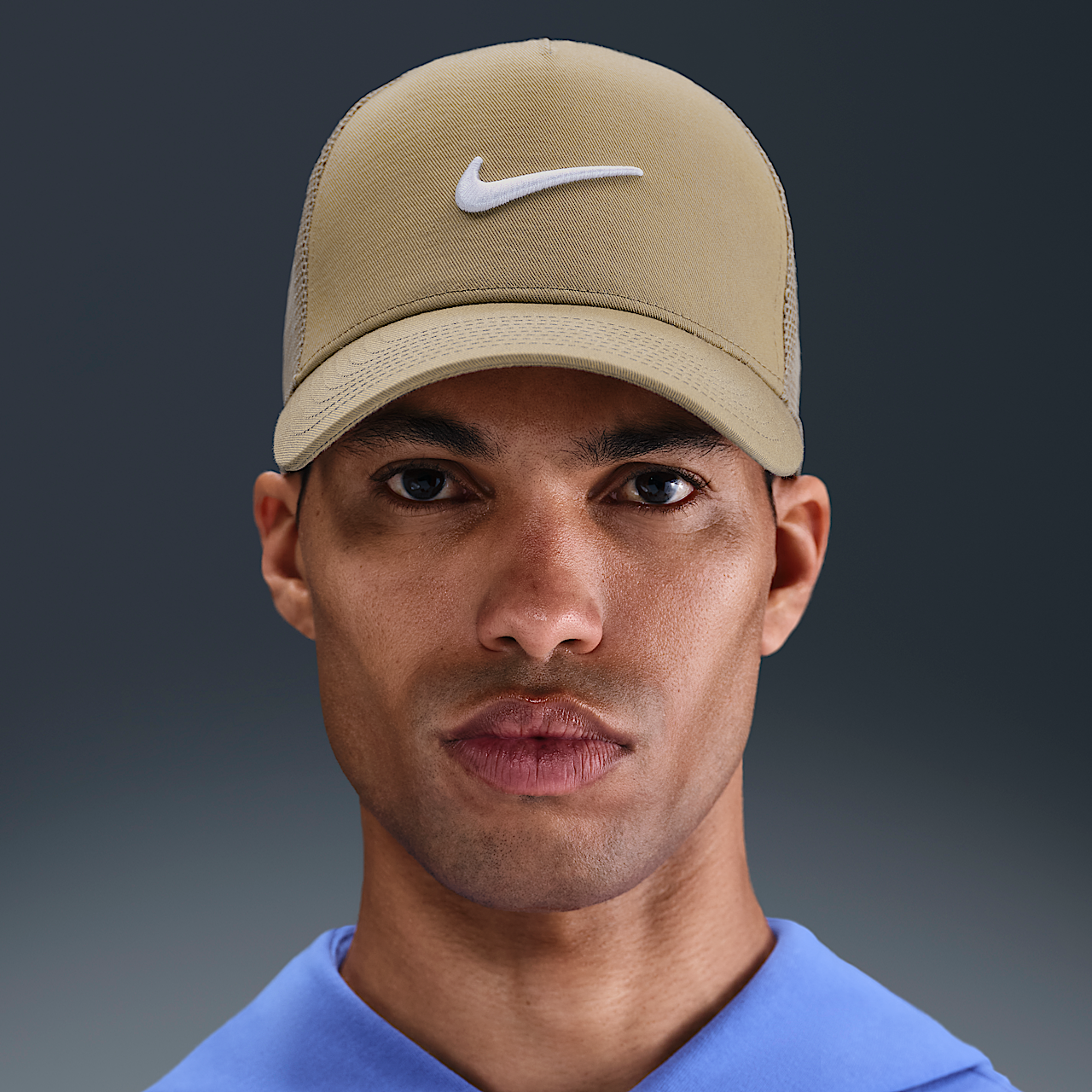 Nike Rise (Parachute Beige/Parachute Beige/White)