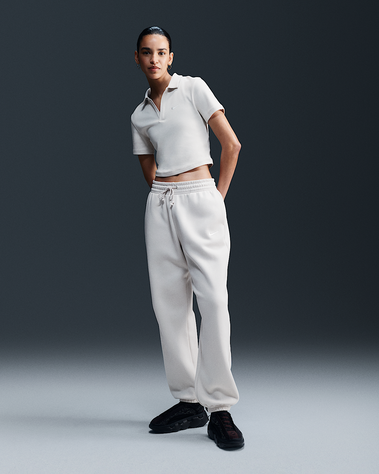 Женские  Nike Sportswear Phoenix Fleece High-Waisted Oversized Sweatpants
