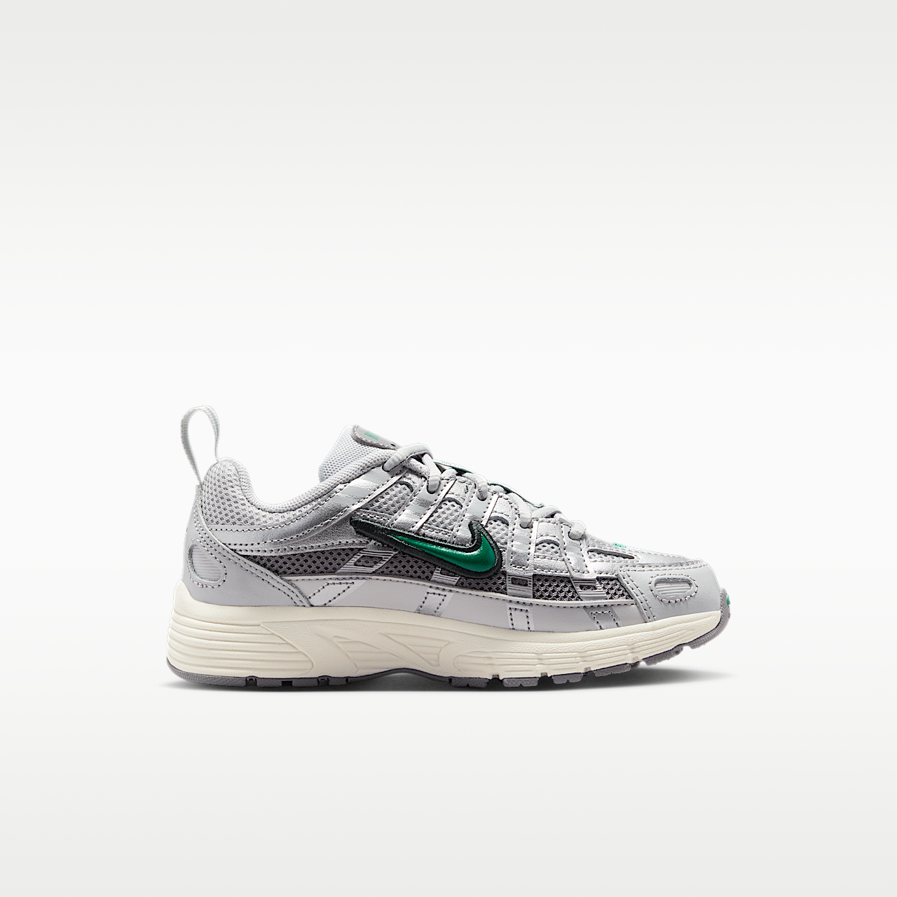 Nike P-6000 sneaker Grey Fog/Metallic Silver/Sail/Malachite
