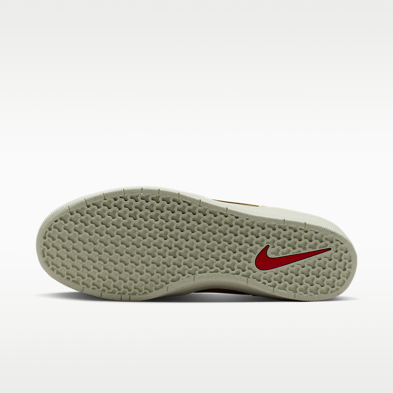 Nike  sneaker Coconut Milk/Neutral Olive/University Red/Linen