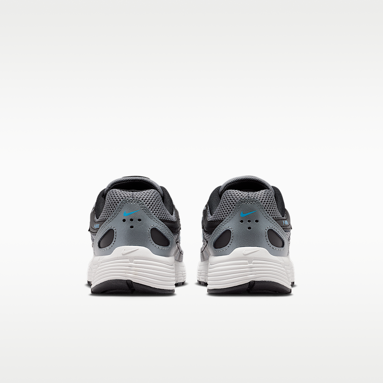 Nike P-6000 sneaker Smoke Grey/Zwart/Platinum Tint/Dutch Blue