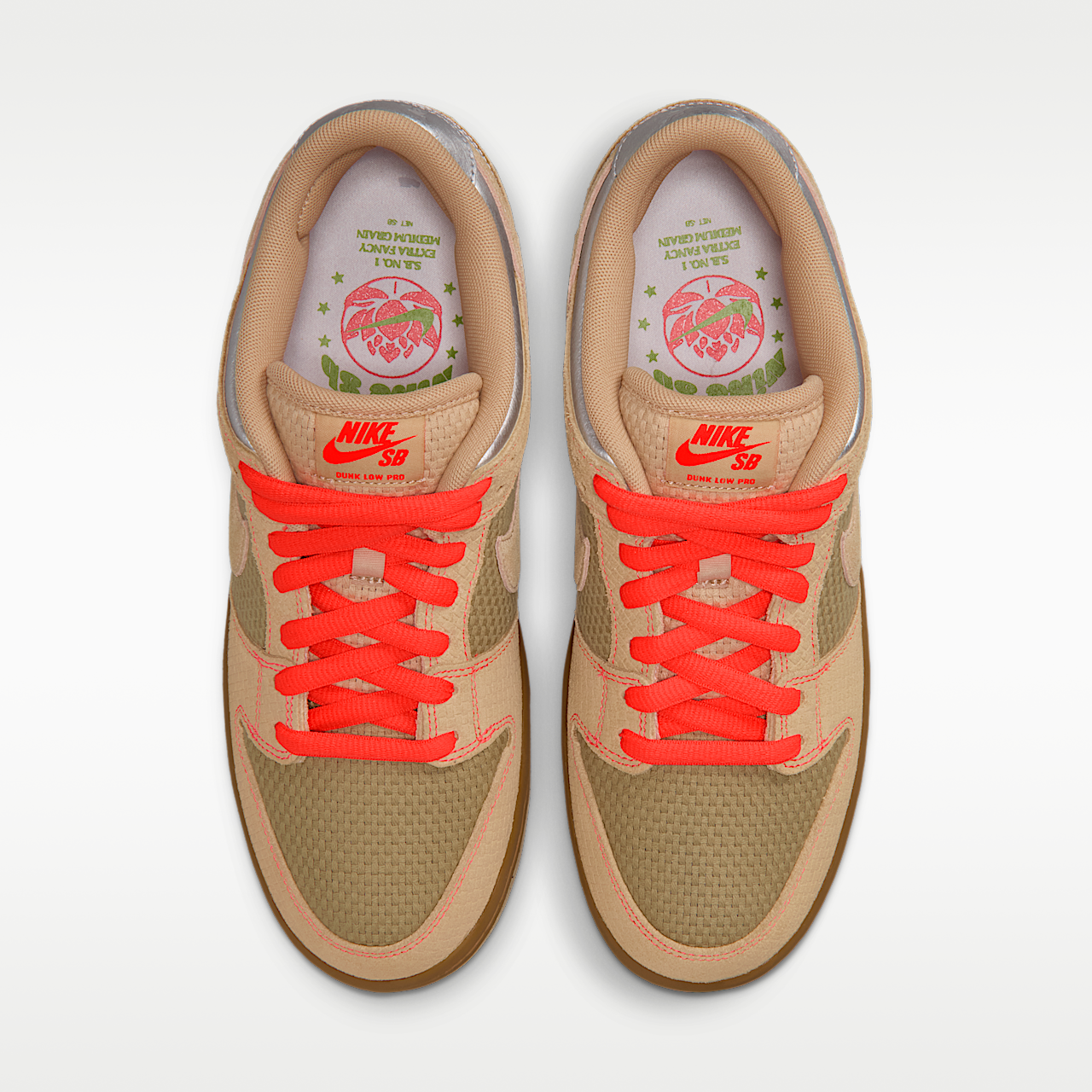 Nike Dunk Low sneaker Canvas/Parachute Beige/Bright Crimson/Vachetta Tan