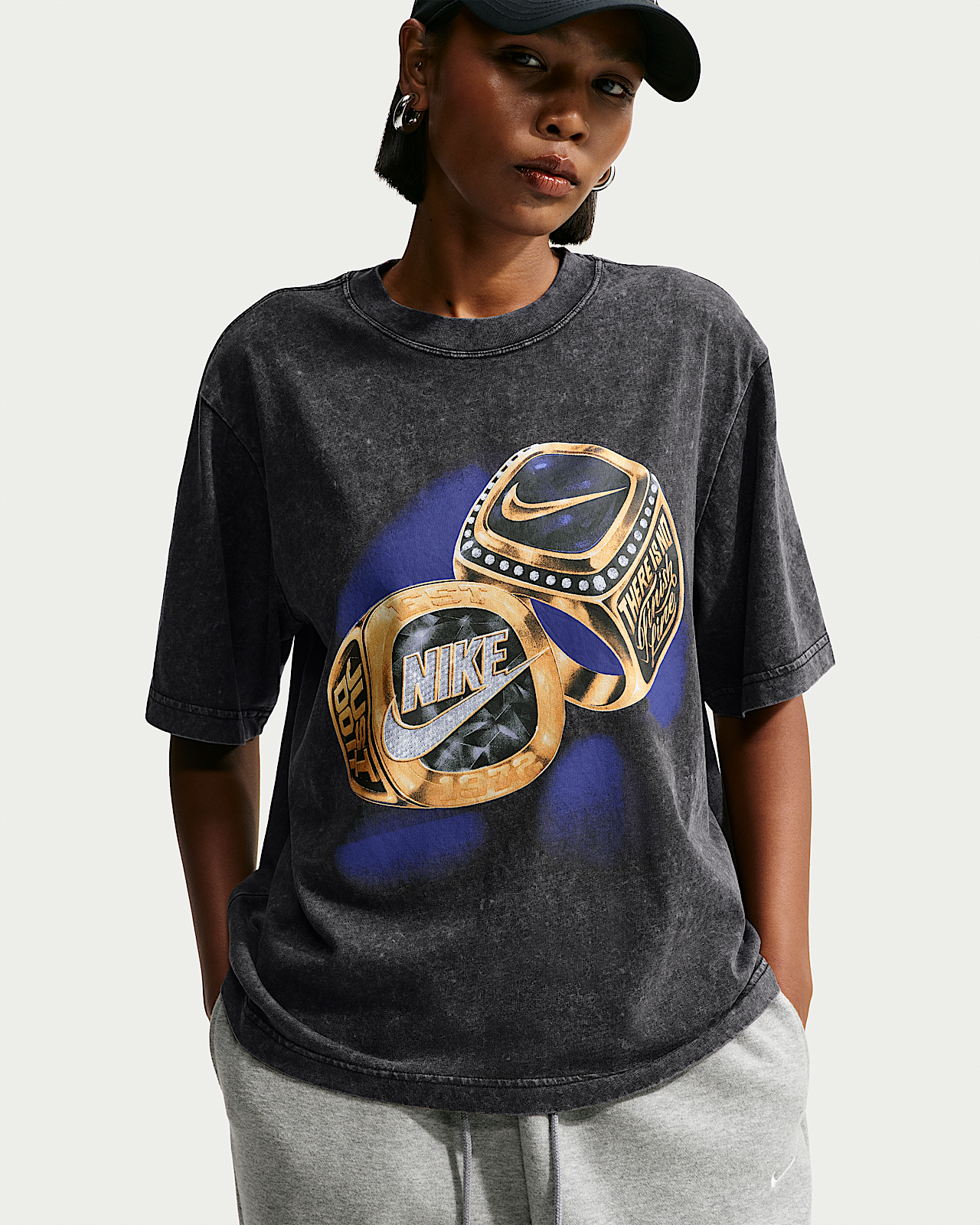 Женская футболка Nike Sportswear Classic Boxy